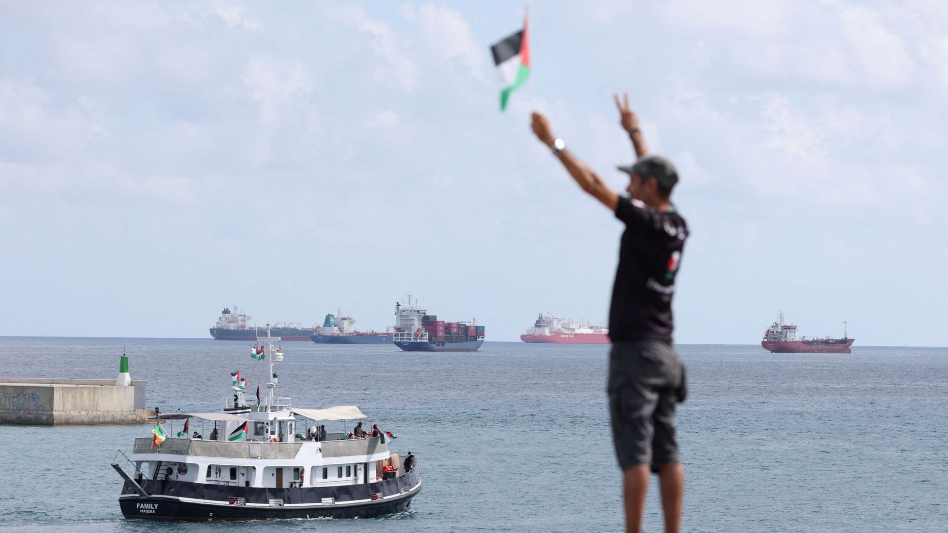 Angèle, Zaho de Sagazan… plus de 140 artistes demandent la protection diplomatique française et belge pour la "flottille pour Gaza"