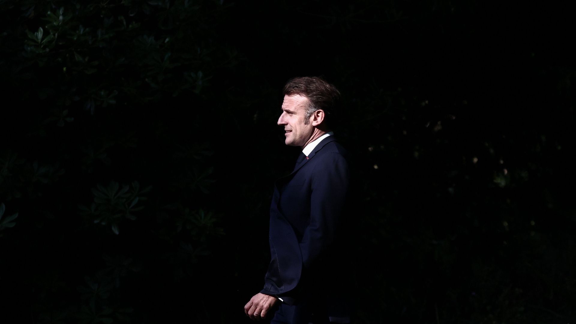 Derrière les discours rassurants, l’Europe inquiète de la situation politique en France
