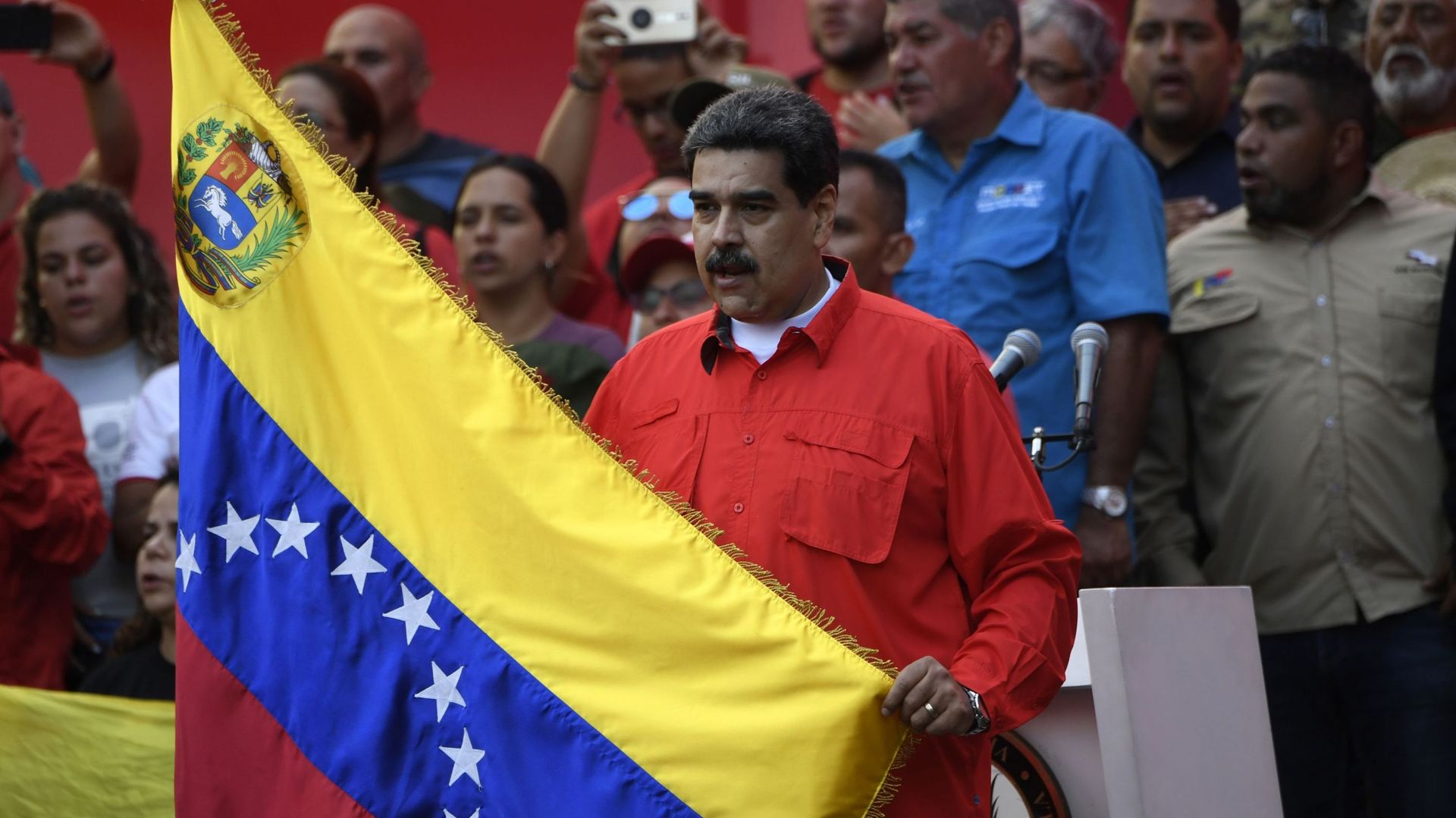 Venezuela: Nicolas Maduro appelle l'armée à combattre "tous les putschistes"