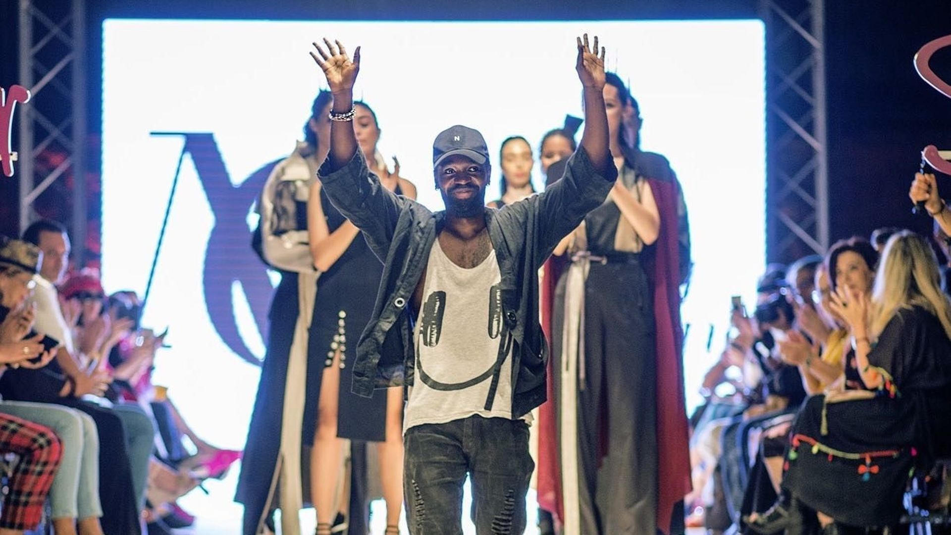 Après les Fashion week de New York, de Tunisie, les Brussels Fashion Days,... Charly Nzogang lance sa propre marque de vêtements "NC".