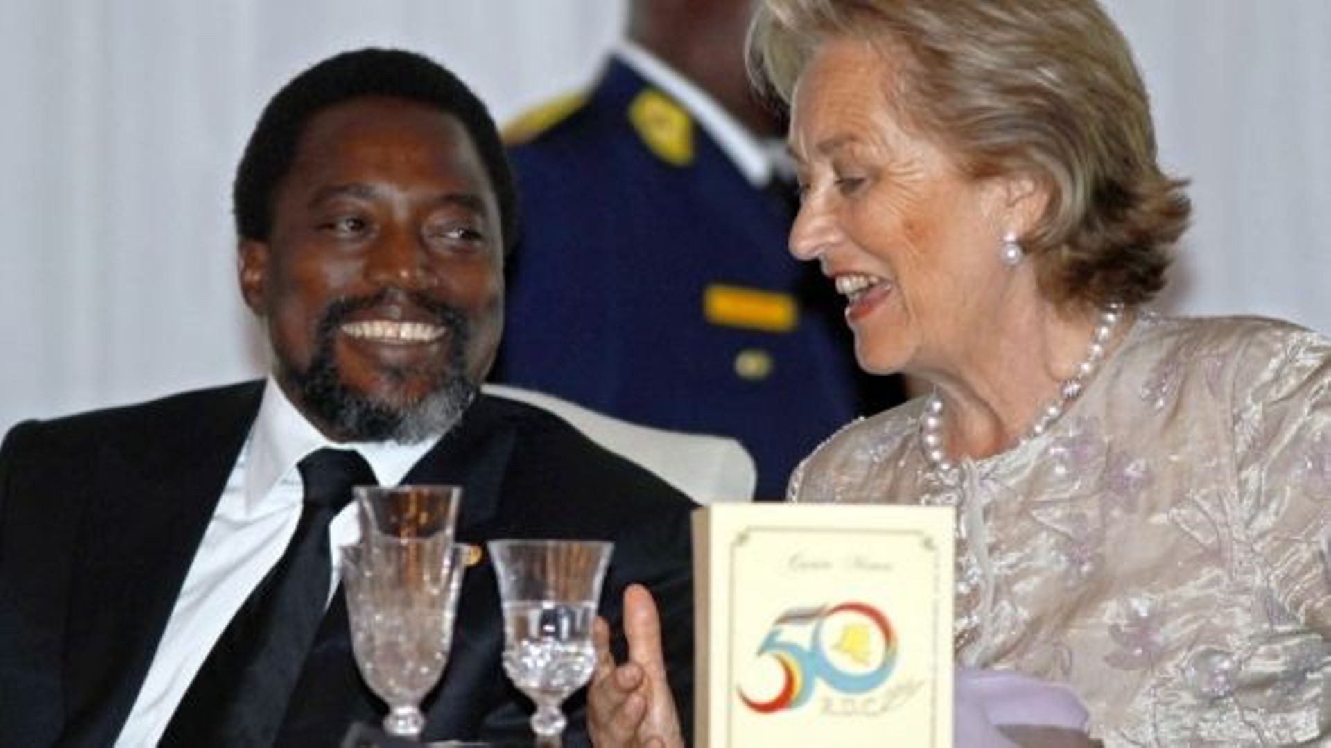 La Reine au Congo des diamants embarrassants RTBF Actus