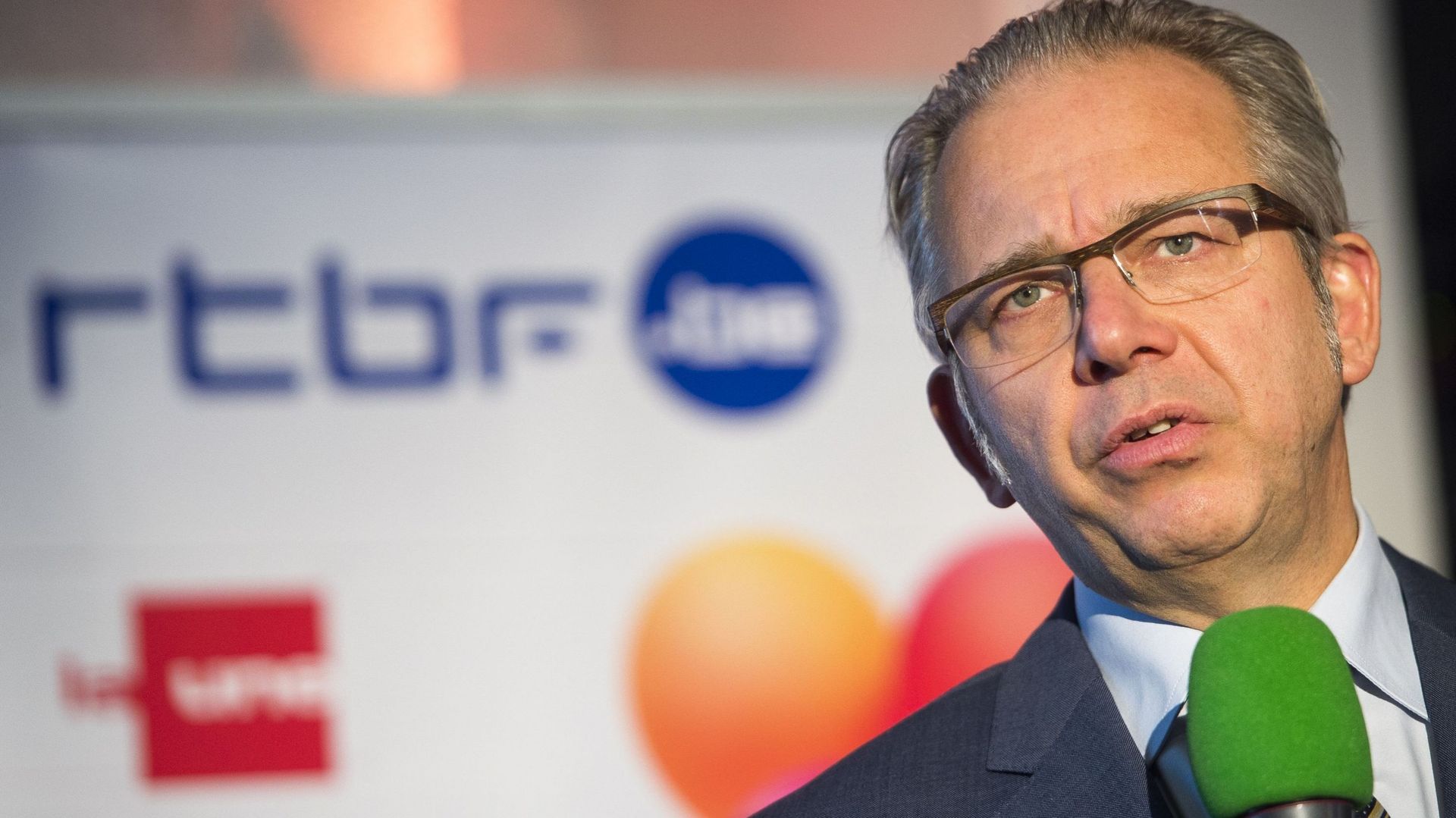 Contrat de gestion de la RTBF: syndicats et journalistes veulent en ...