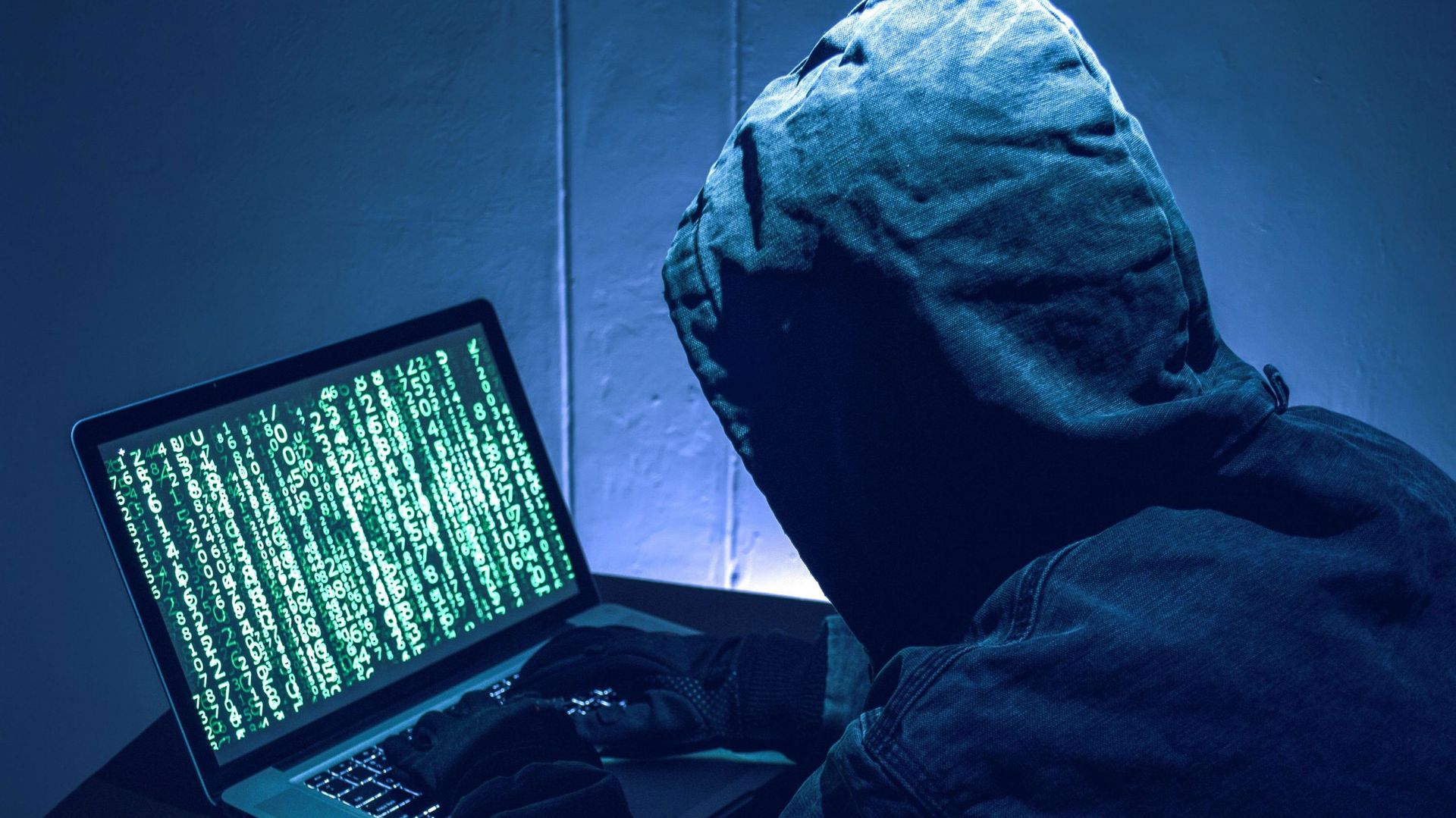 "QR le débat" : Drones et cyberattaques, la Belgique est-elle menacée ? Votez et commentez
