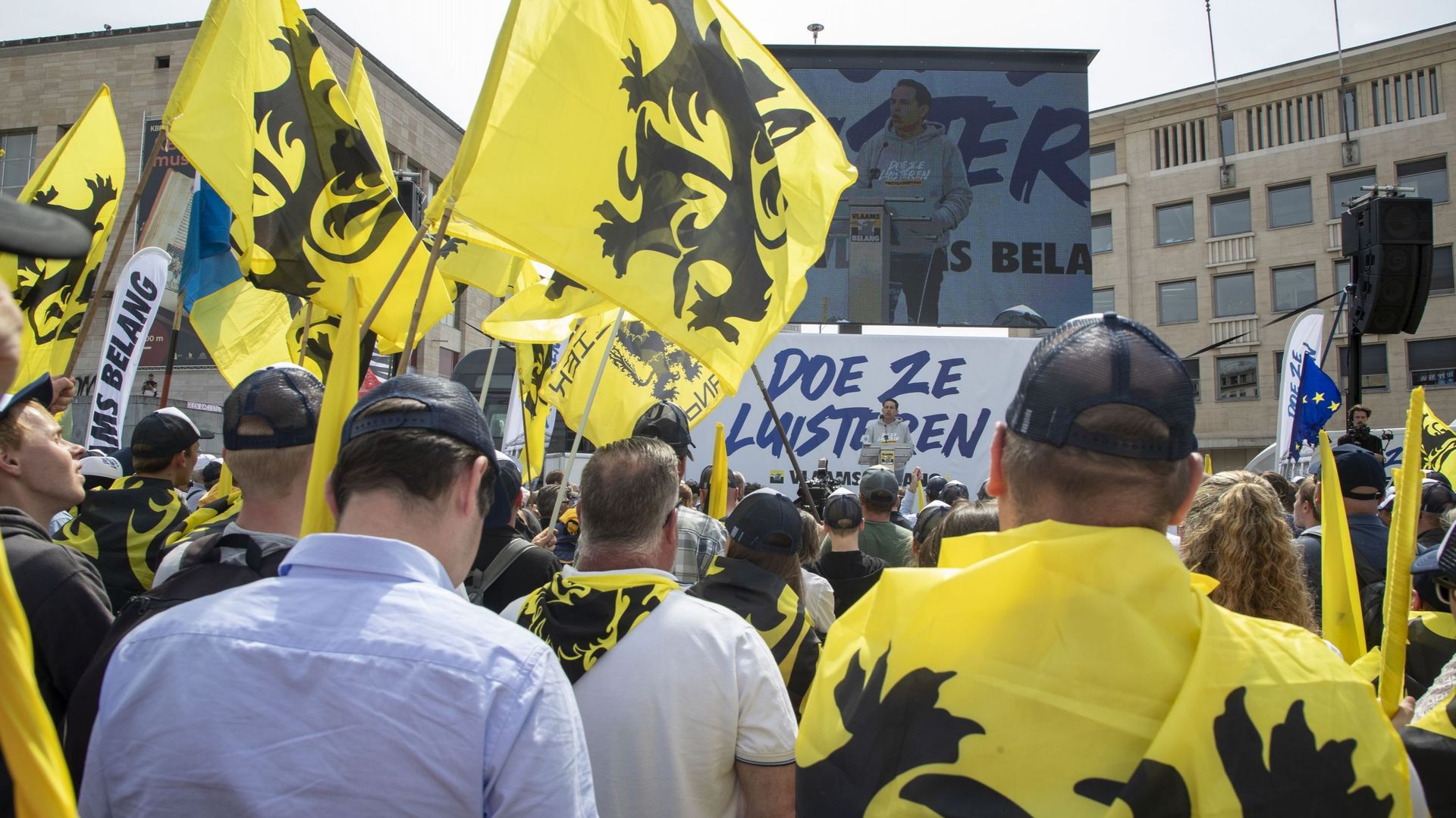 Manifestation du Vlaams Belang près du Mont des Arts à Bruxelles le 29 mai 2023