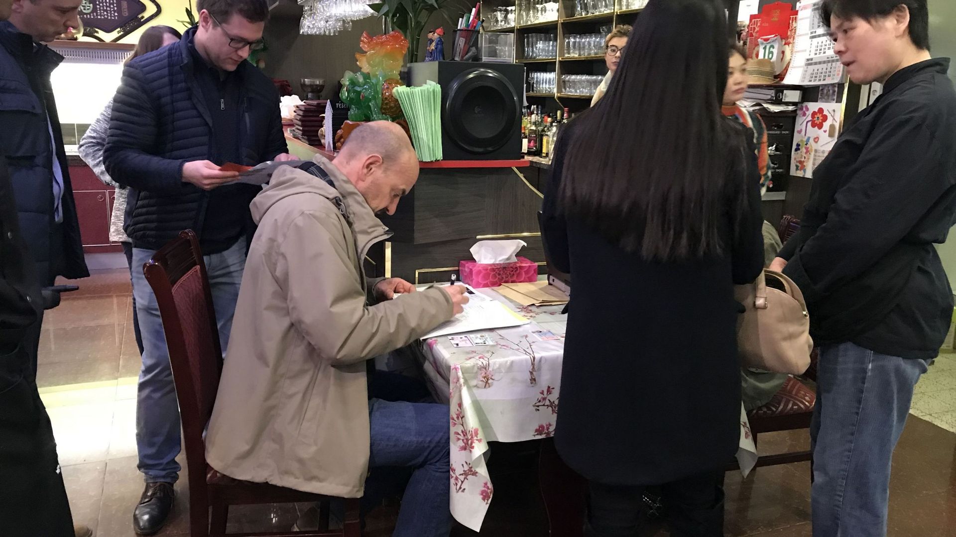 Opération "canard laqué" à Namur, 25 restaurants chinois contrôlés