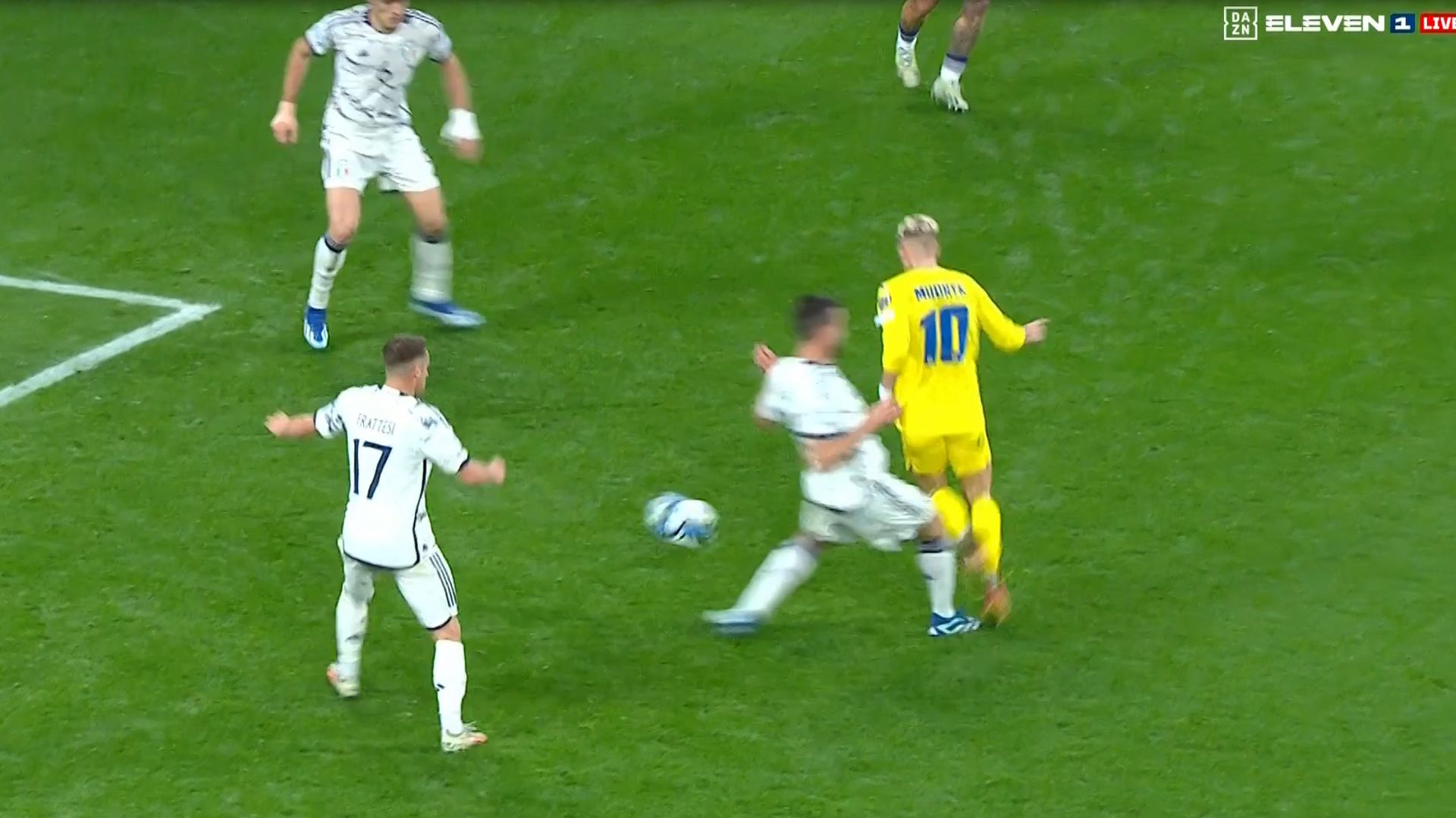 Calcio di rigore o no?  La fine di Ucraina-Italia è stata segnata da un controverso contatto tra Modric e Cristante