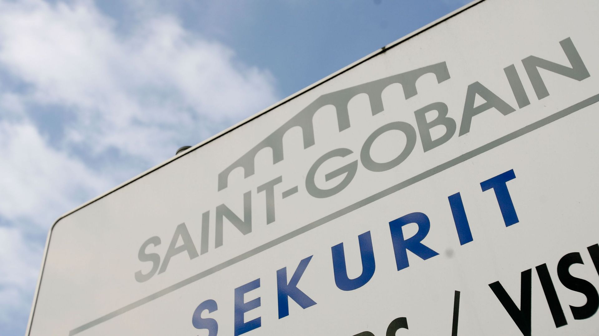 Comment Le Pouvoir De Direction Est Organisé Chez Saint Gobain