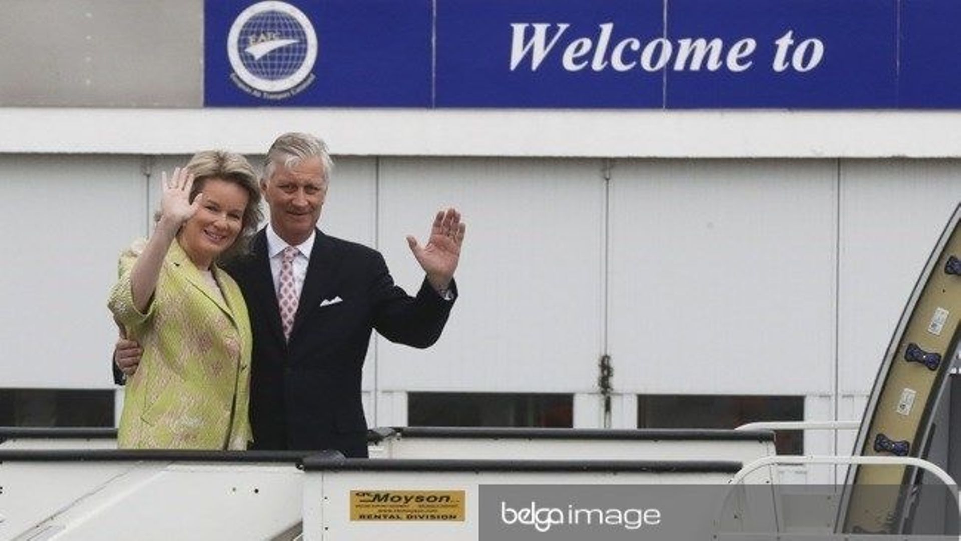 Le couple à son départ de Melsbroeck, ce mardi matin, à destination du Congo