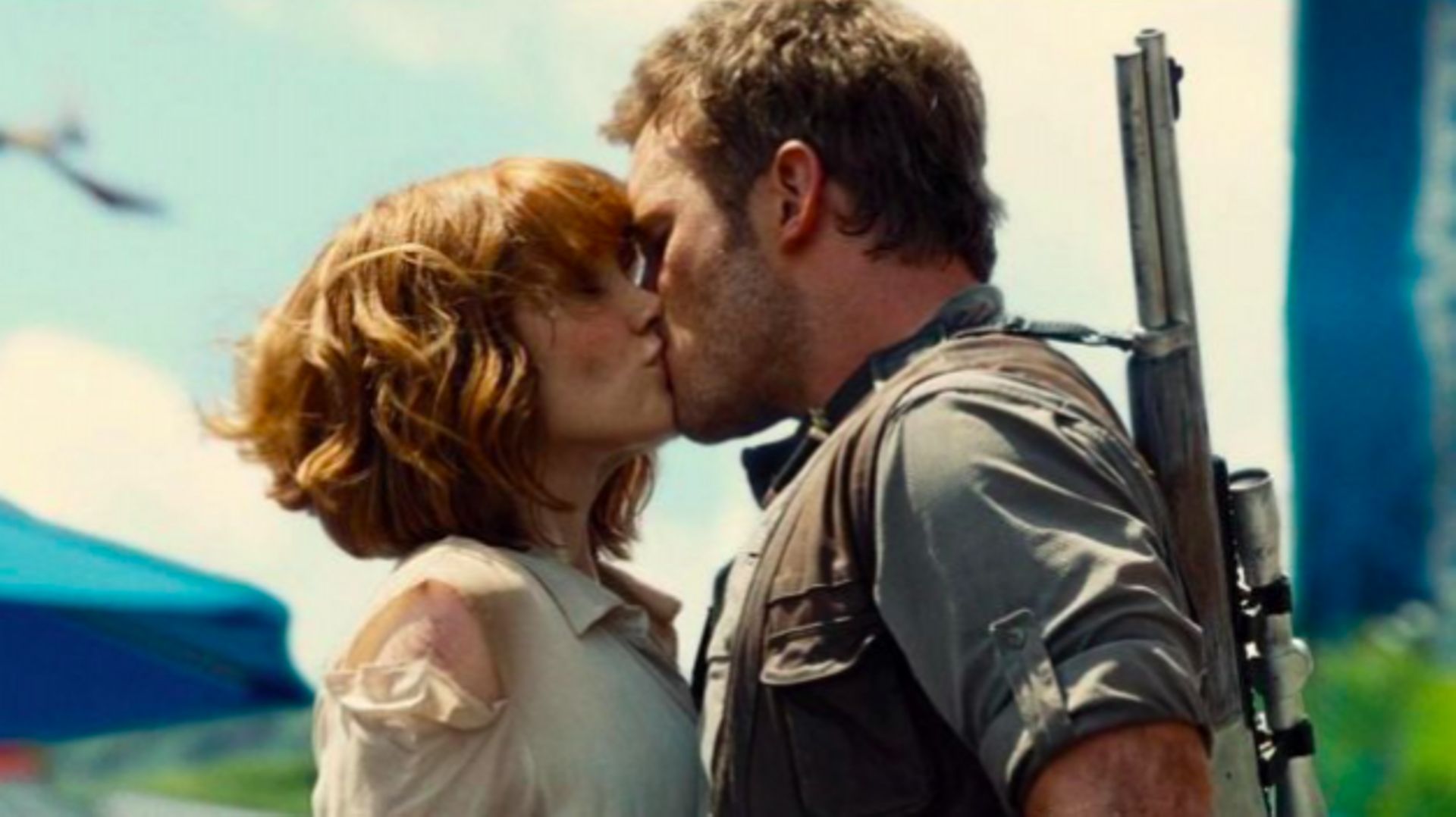 Chris Pratt et Bryce Dallas Howard racontent les scènes de baiser improvisées dans Jurassic World