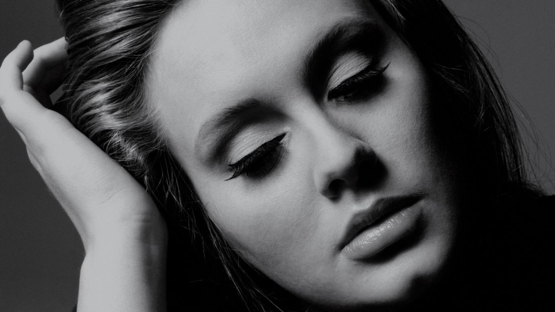 Adele fait partie des artistes que pourrait prochainement bloquer YouTube