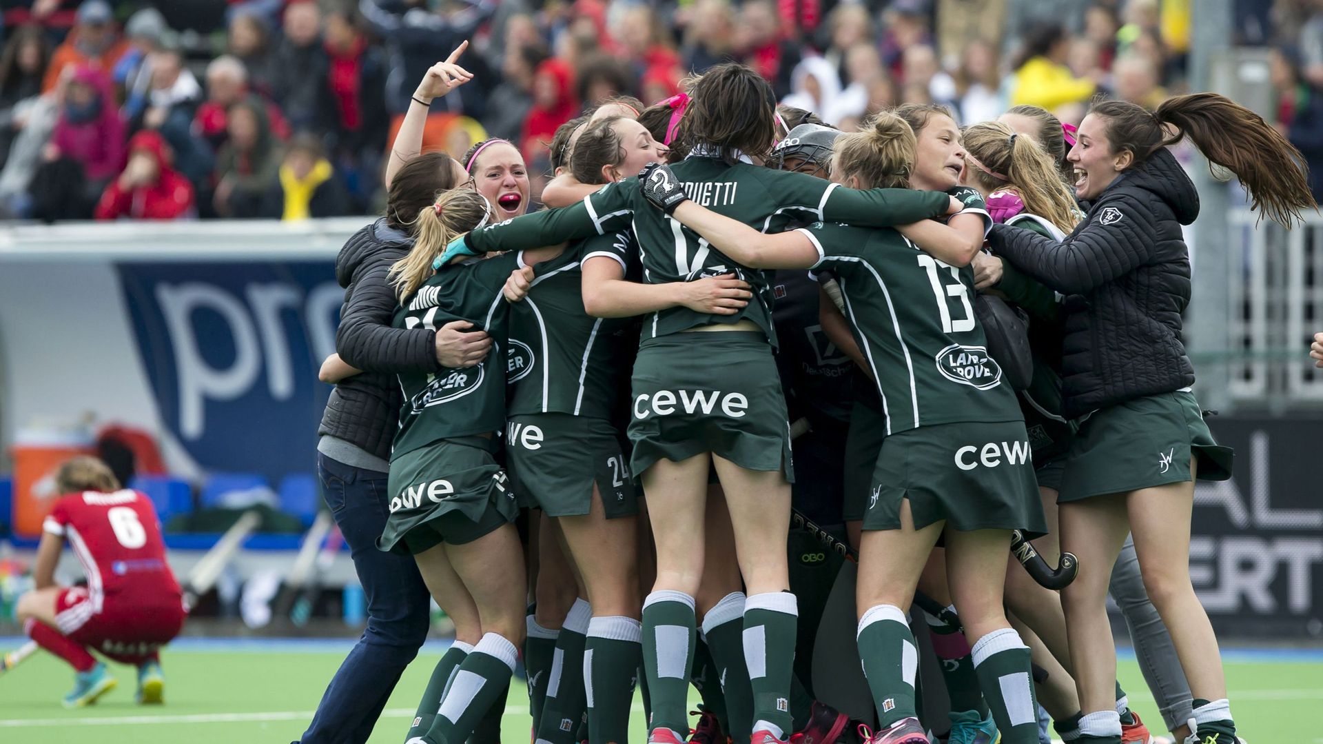 Les dames du Watducks débutent par une victoire en EuroHockey Club Trophy -  