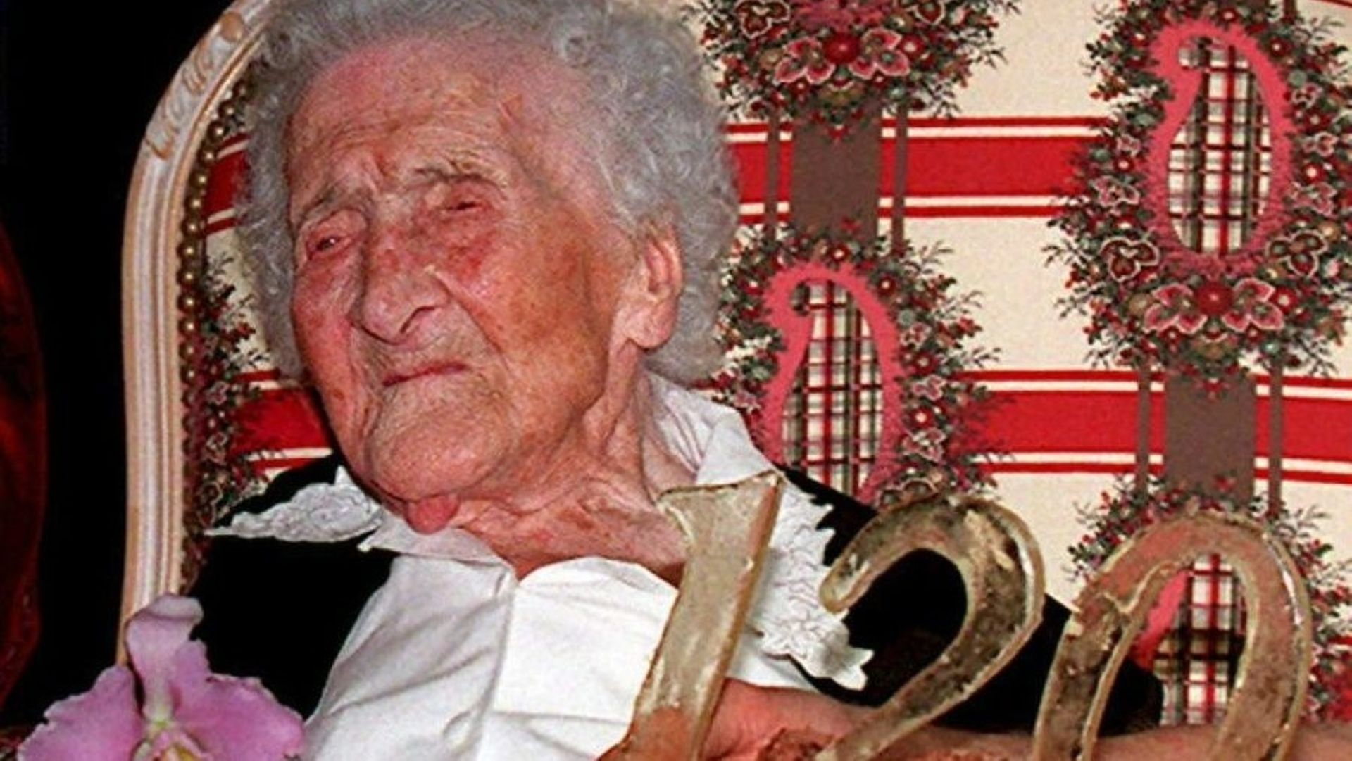 Jeanne Calment fête ses 120 ans, le 21 février 1995 à Arles.