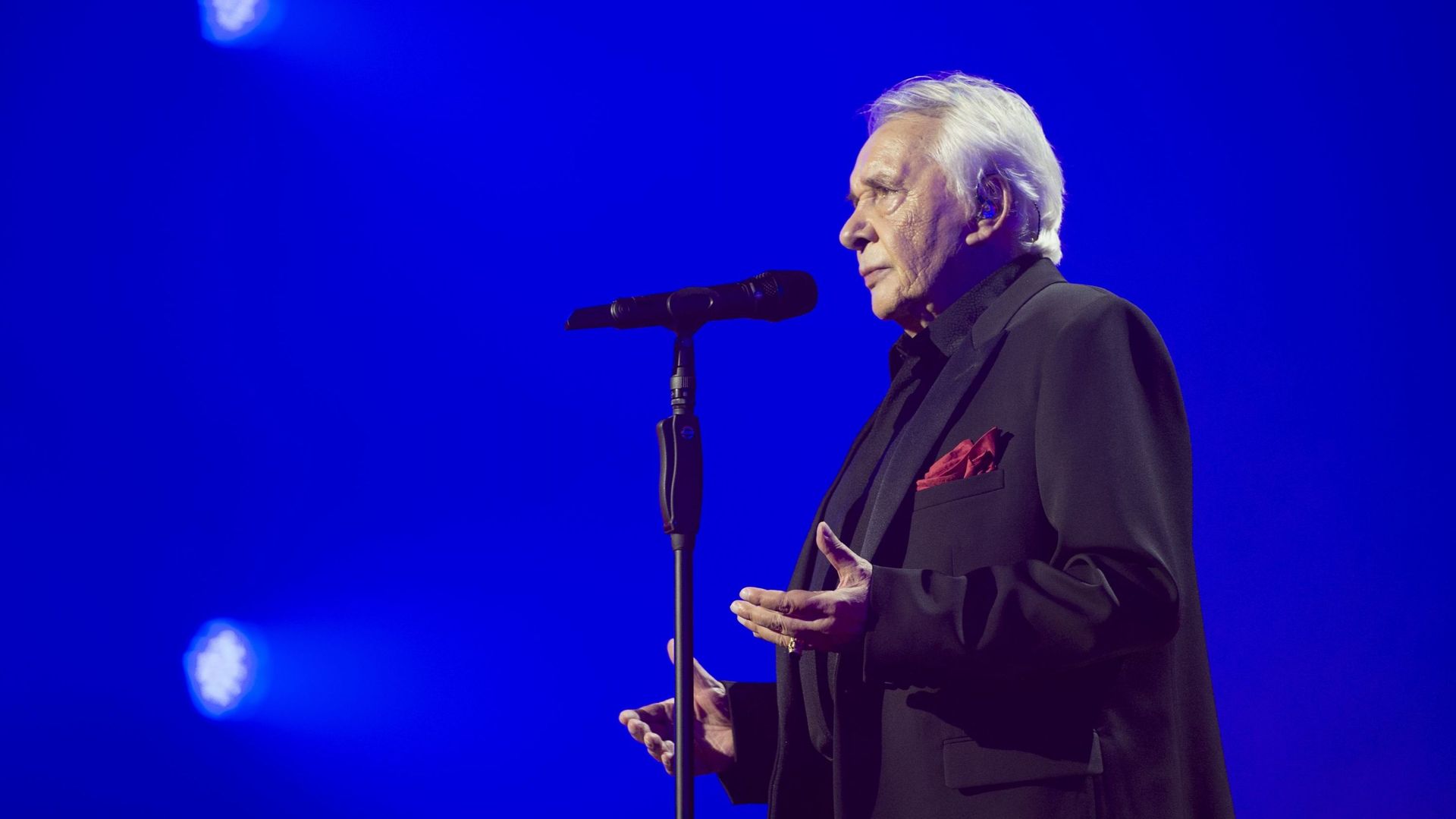 Polémique sur Les Lacs du Connemara : ces chansons d'Armanet qui plairont  aux fans de Sardou