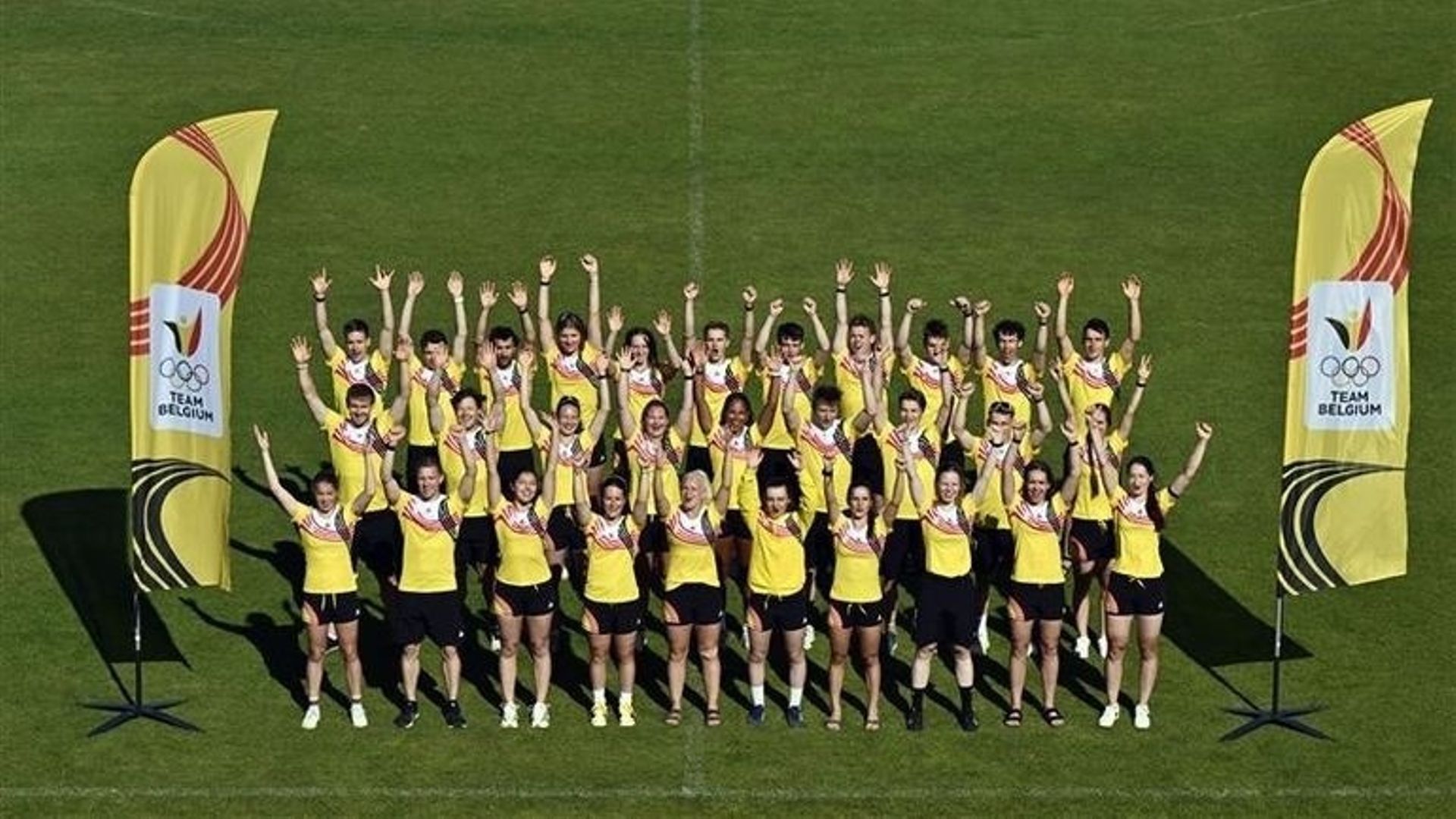 Team Belgium : Entraînement Intense en Short et Manches Courtes pour les JO 2026 !