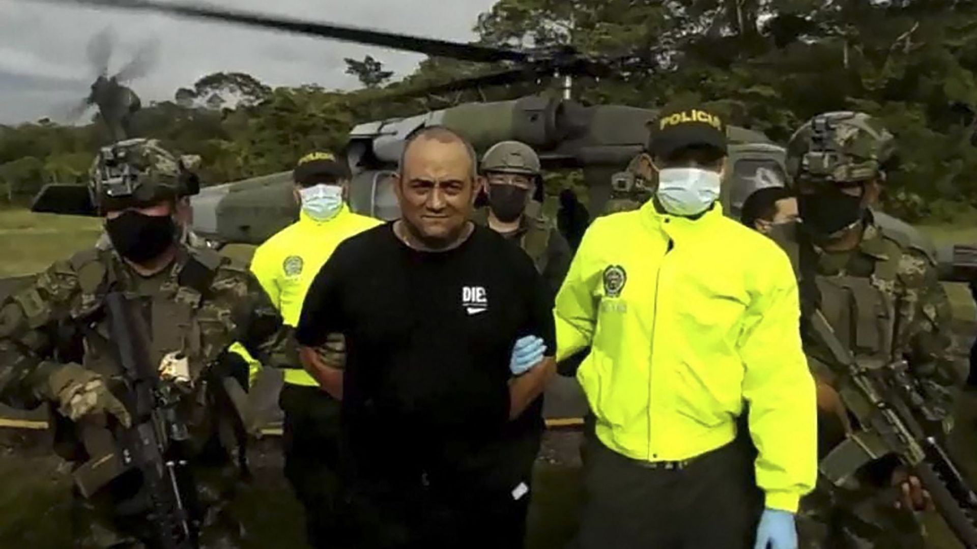 Arrestation d'"Otoniel", le plus puissant trafiquant de drogue de Colombie