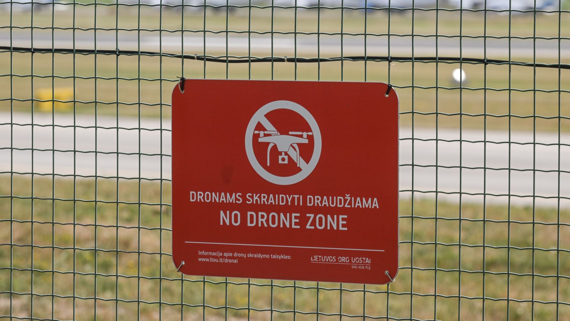 Lituanie : l’aéroport de Vilnius rouvre après à une alerte aux "ballons" suspects