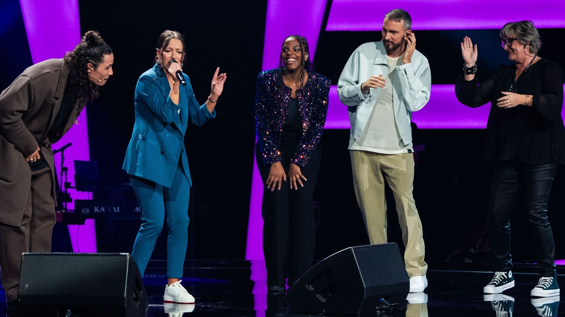 The Voice Belgique : Stéphanie Met Le Feu Sur Le Plateau Et Fait Danser ...