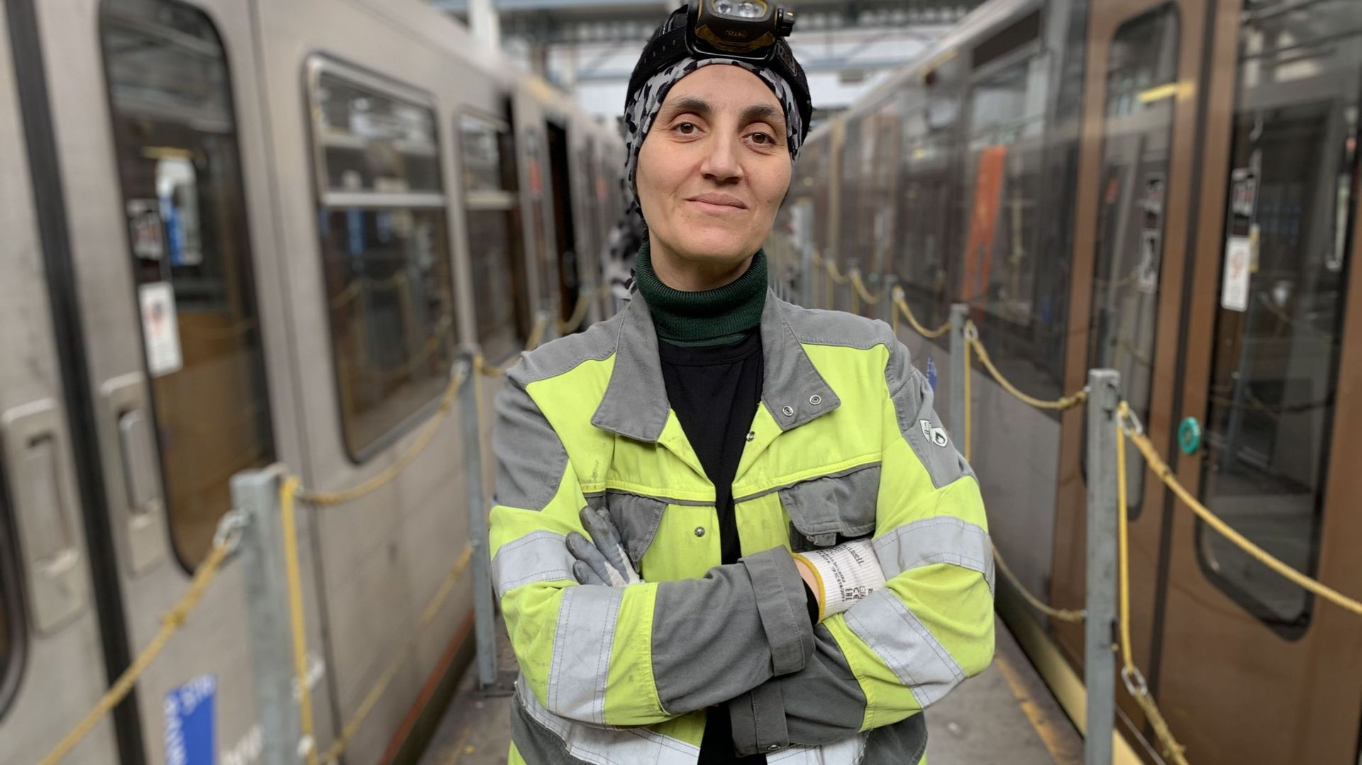 Touria el Asri, première femme à la maintenance des métros en Belgique