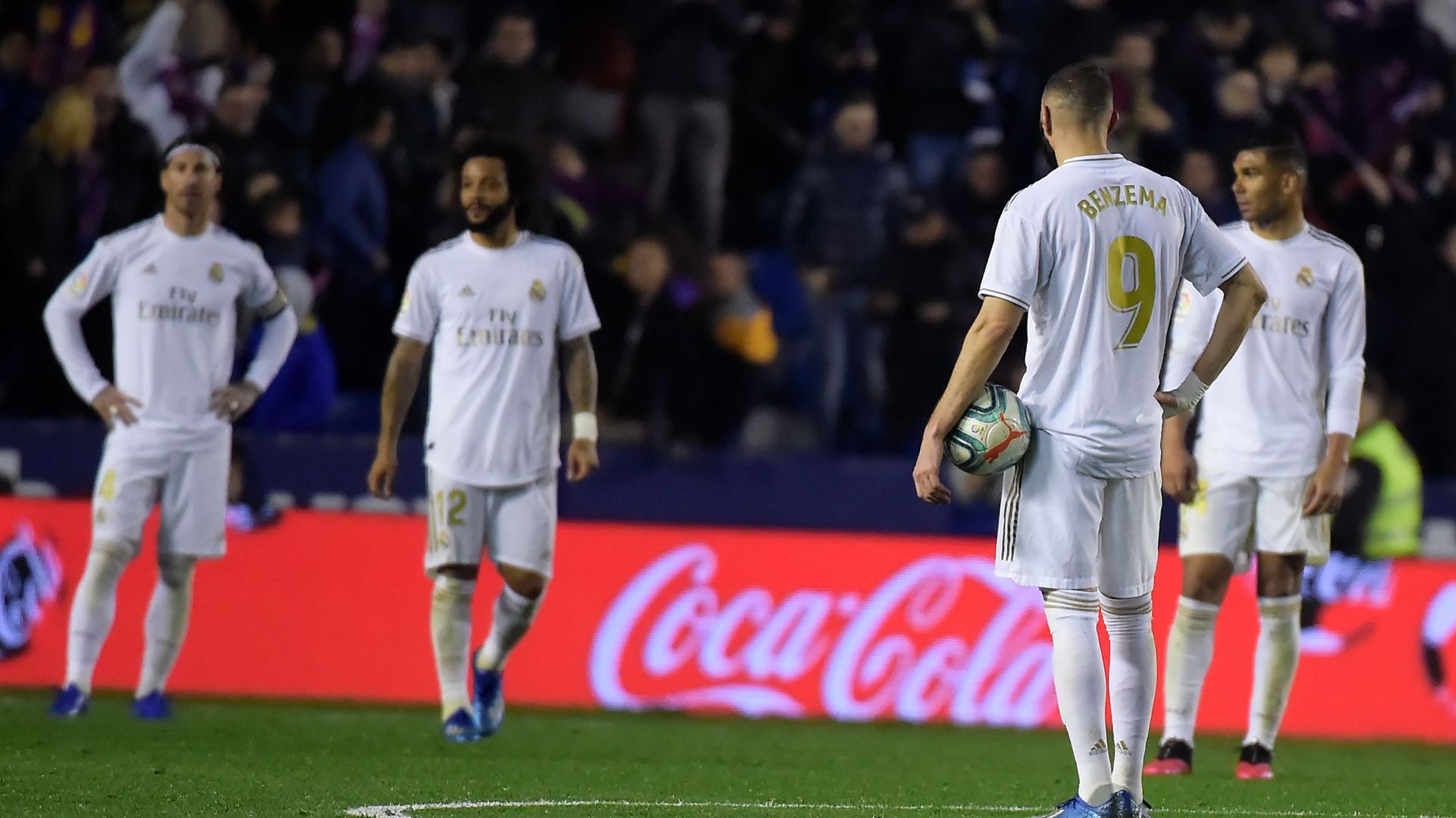 Le Real Madrid chute à Levante avant une semaine capitale