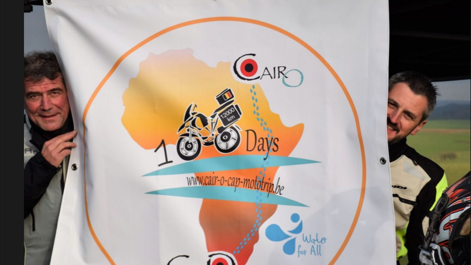 2 potes en bécane pour 100 jours d'aventure humaine et humanitaire à travers l'Afrique