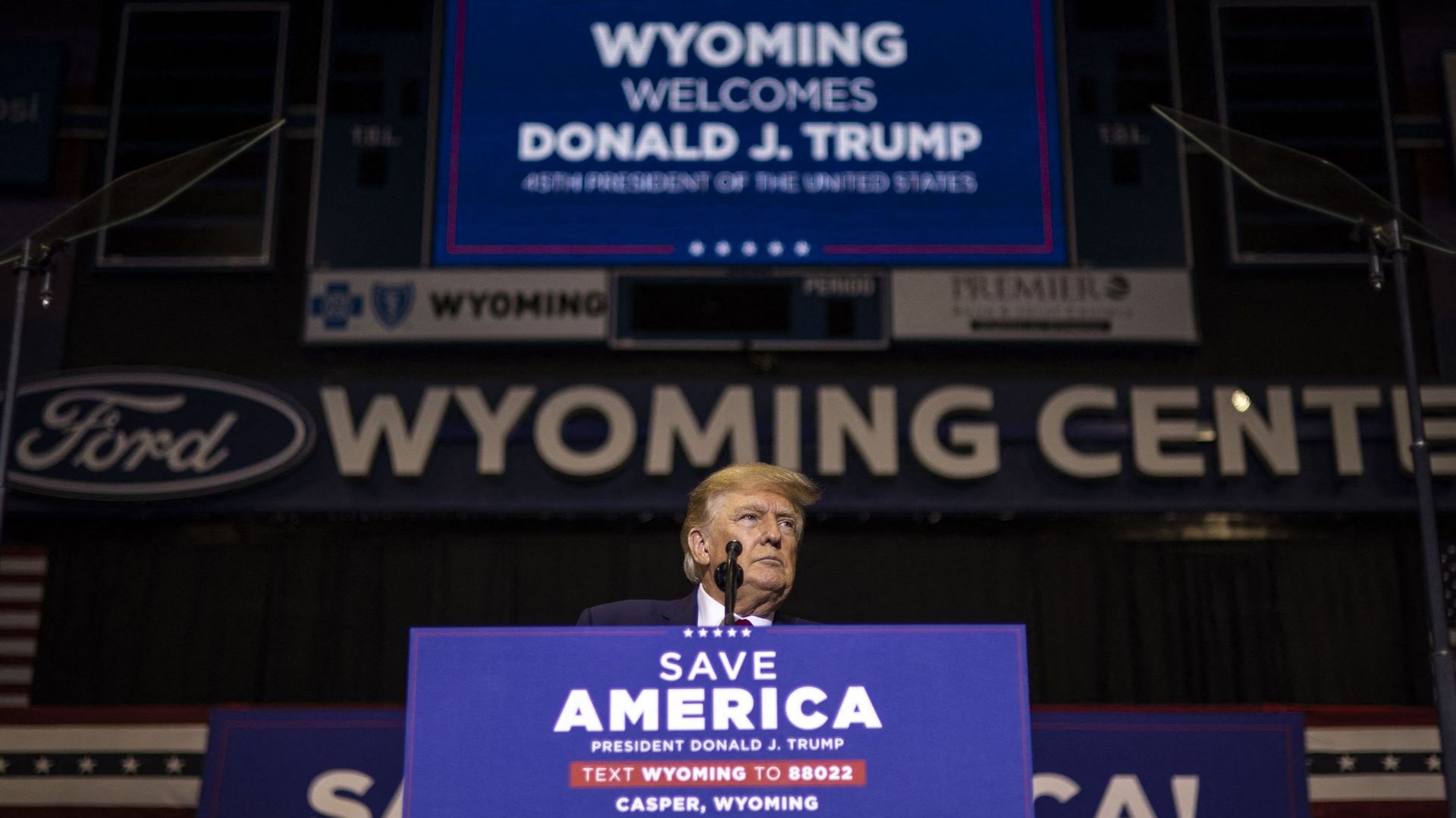 L'ancien président Donald Trump prend la parole lors d'un rassemblement le 28 mai 2022 à Casper, dans le Wyoming. Le rassemblement est organisé pour soutenir Harriet Hageman face à son adversaire républicaine Liz Cheney.