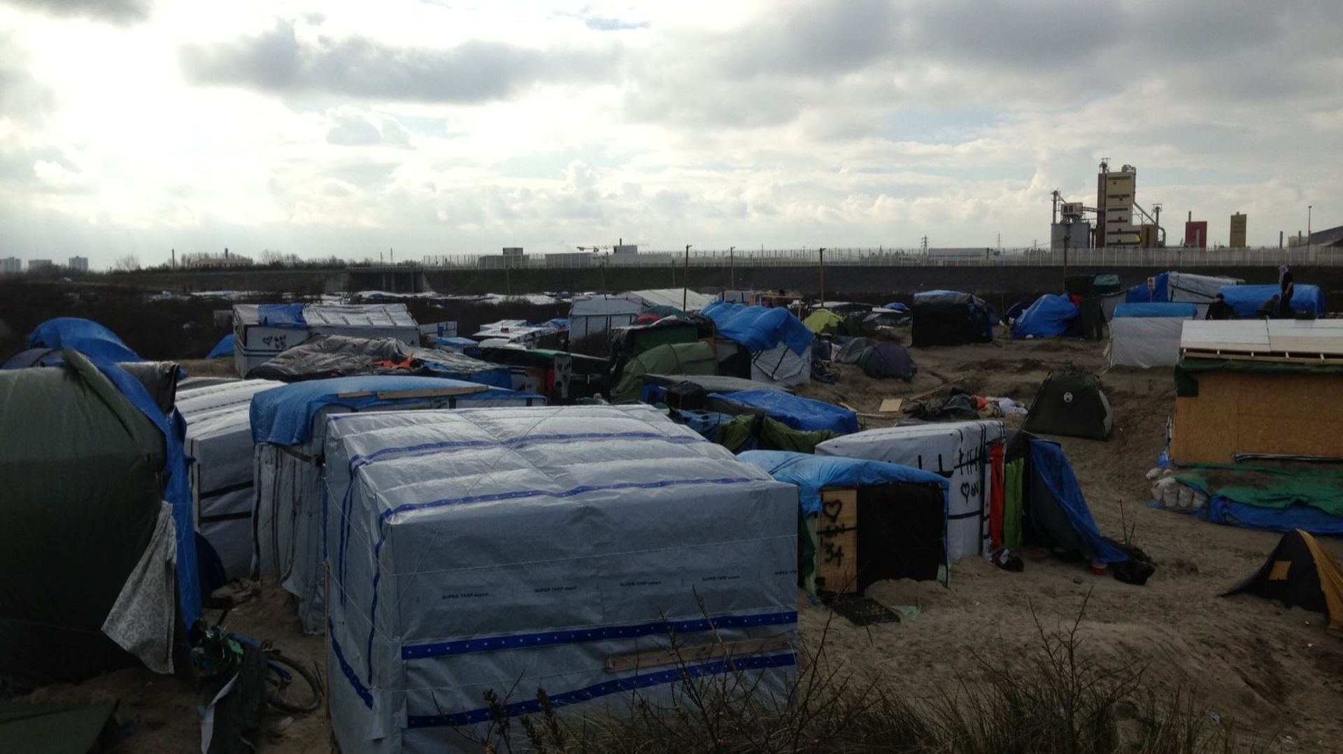 France: la "jungle" de Calais sera bien partiellement évacuée