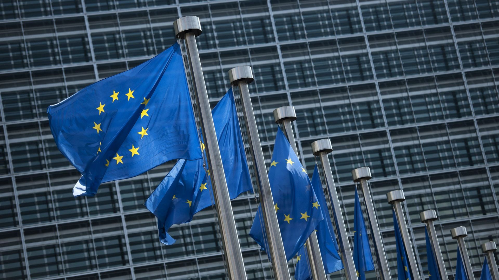Protection des données : la Commission européenne donne deux mois à la Belgique pour redonner de l’indépendance à l’APD