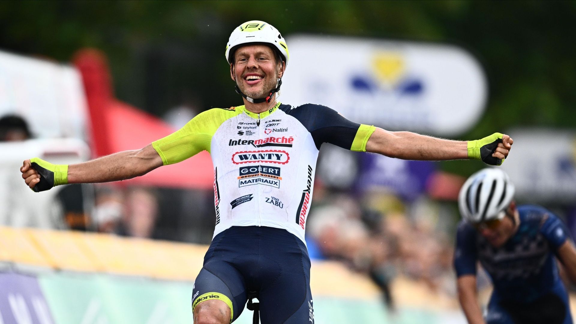 Brussels Cycling Classic: Taco van der Horn vince a sorpresa Thymo Willems, assediato Peloton
