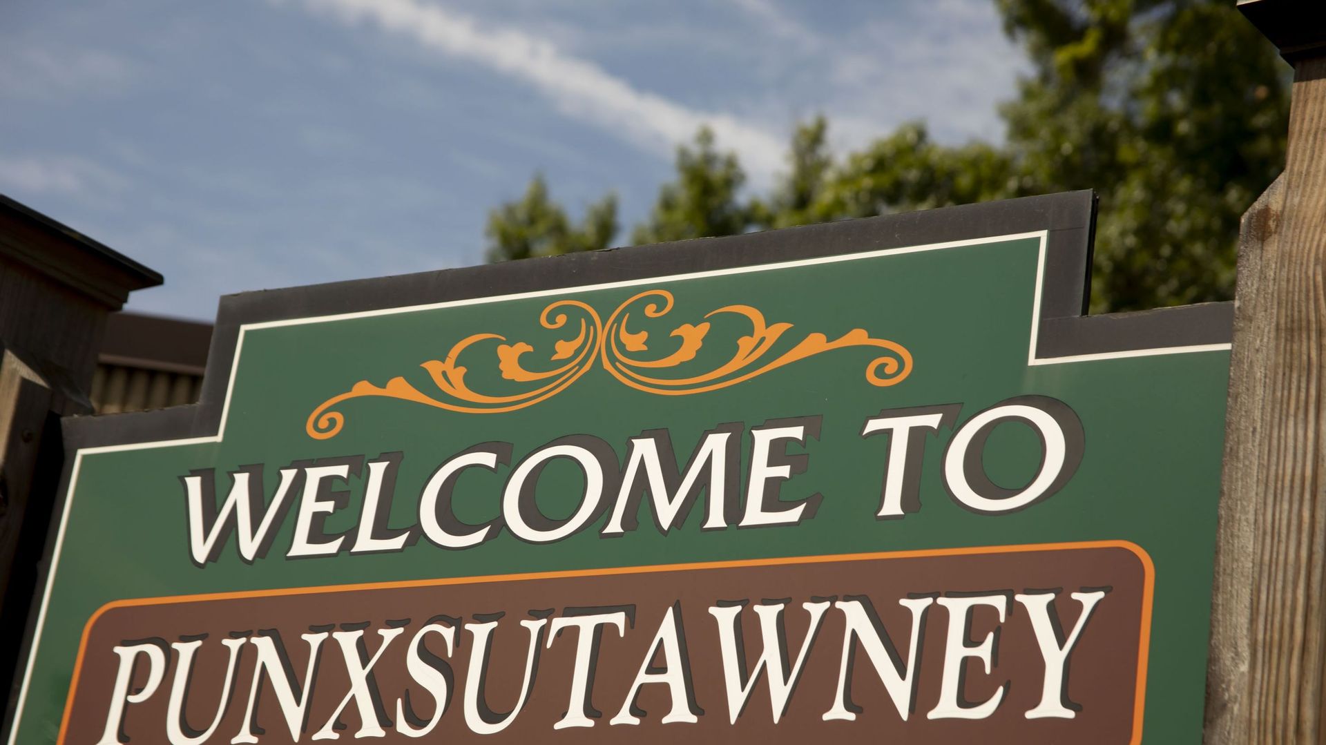 Welcome to Punxsutawney sign