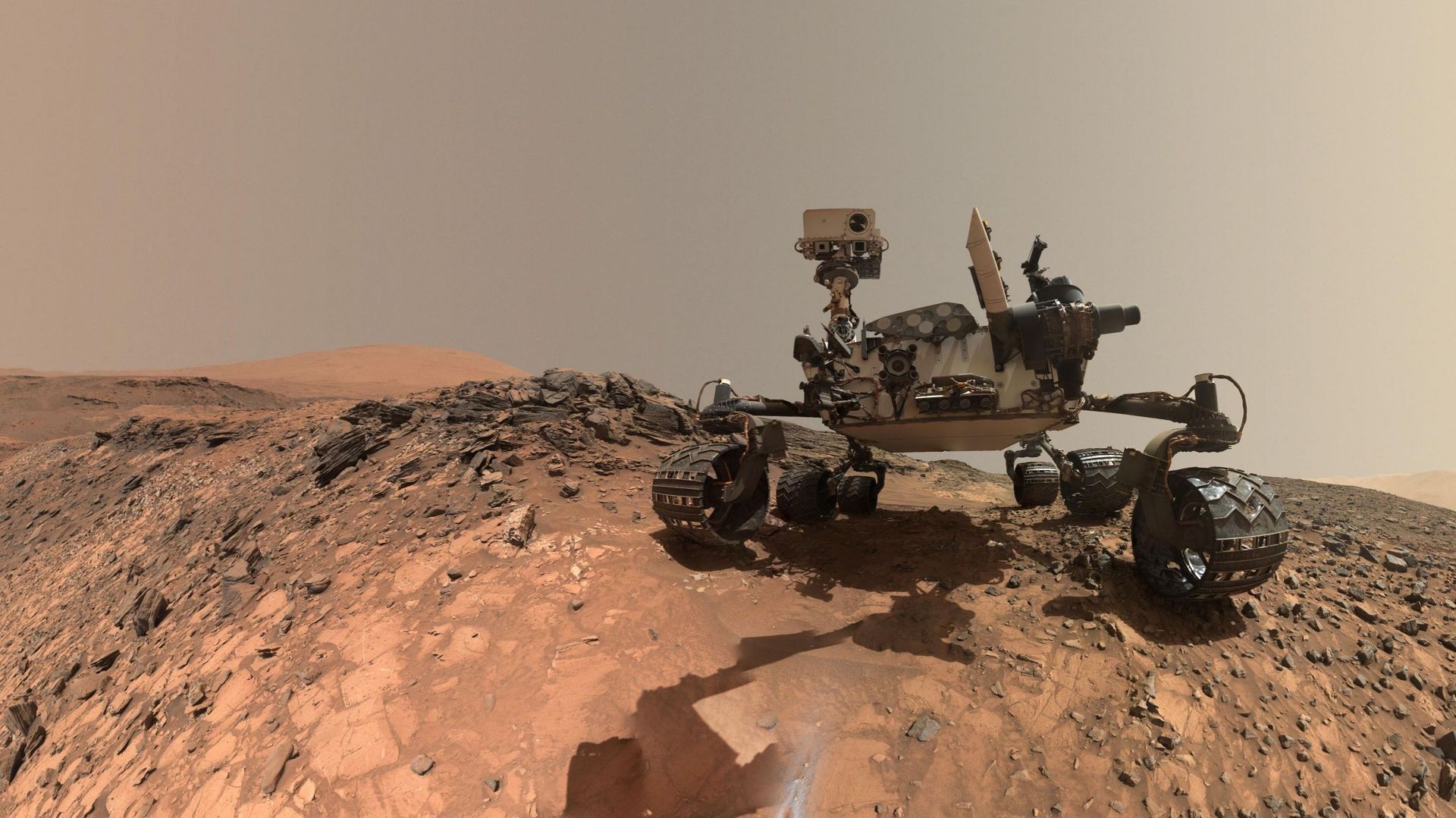 Cette photo de la NASA publiée le 7 juin 2018 montre un autoportrait en contre-plongée de la sonde Curiosity Mars de la NASA.