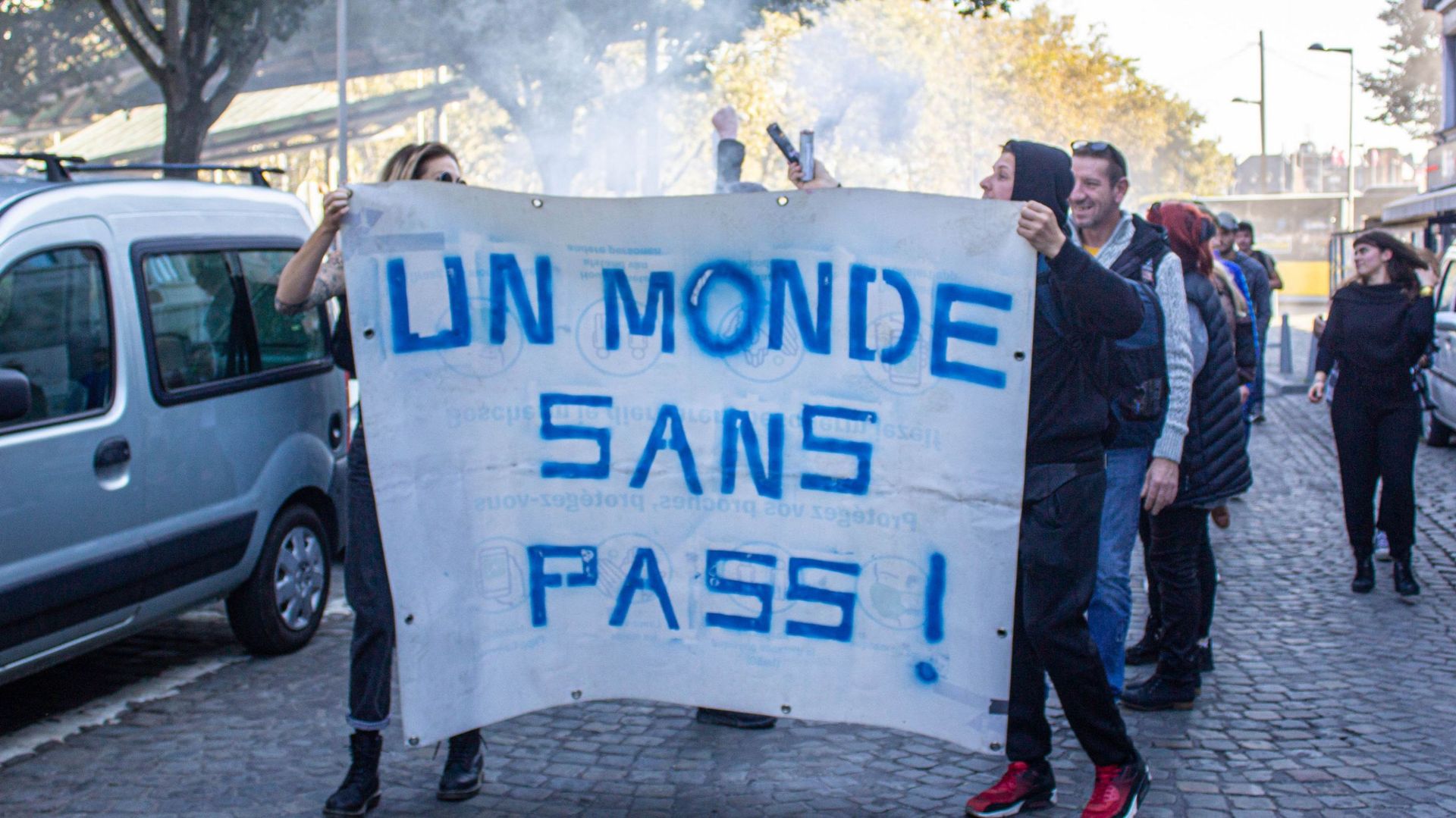 Une manifestation a eu lieu à Liège le 9 octobre dernier contre la mise en application du Covid Safe Ticket en Wallonie.