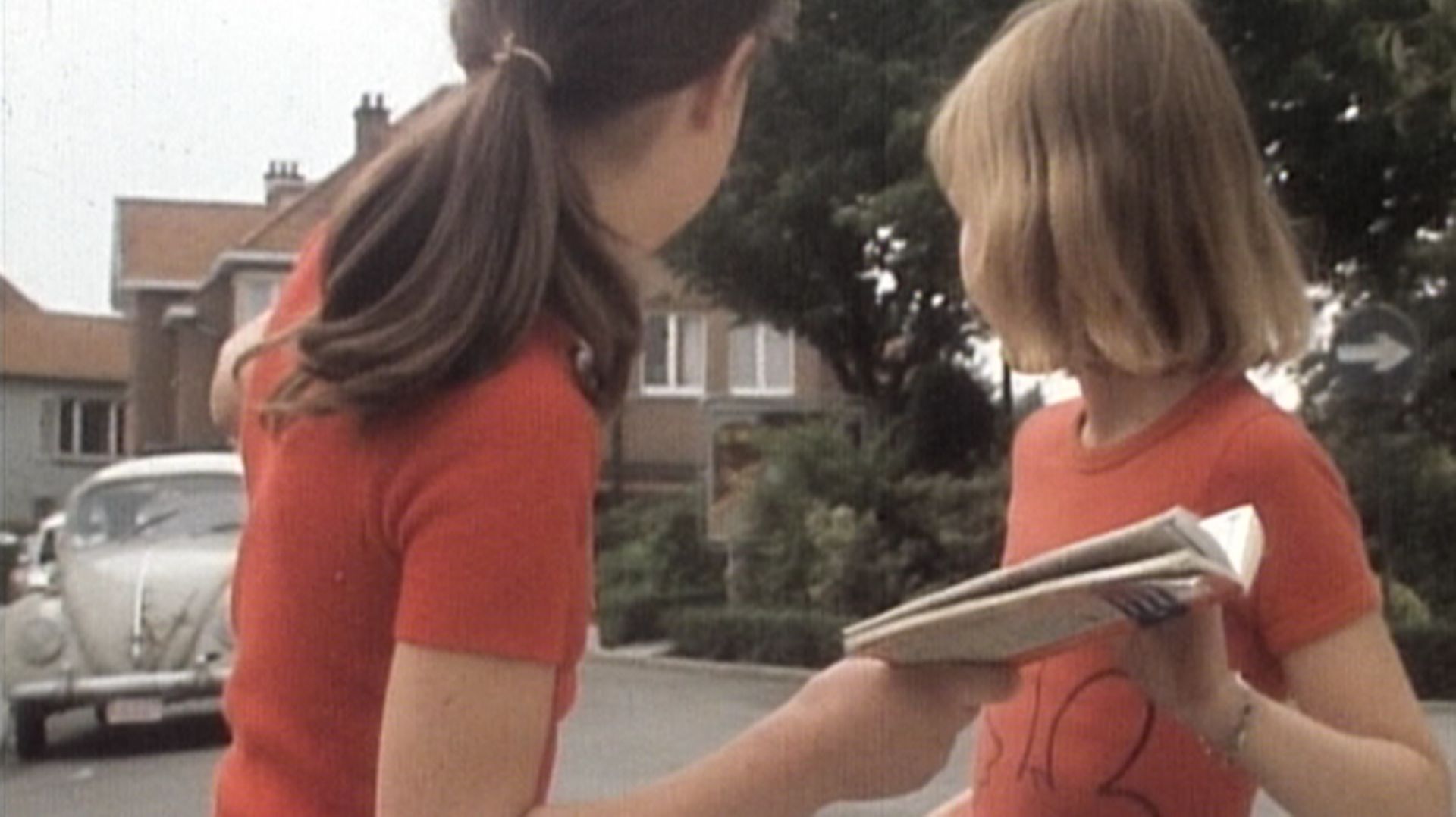 PRETYZOOM Fraise Avec Bâton Et Bandeau Pour Les Yeux - Thème