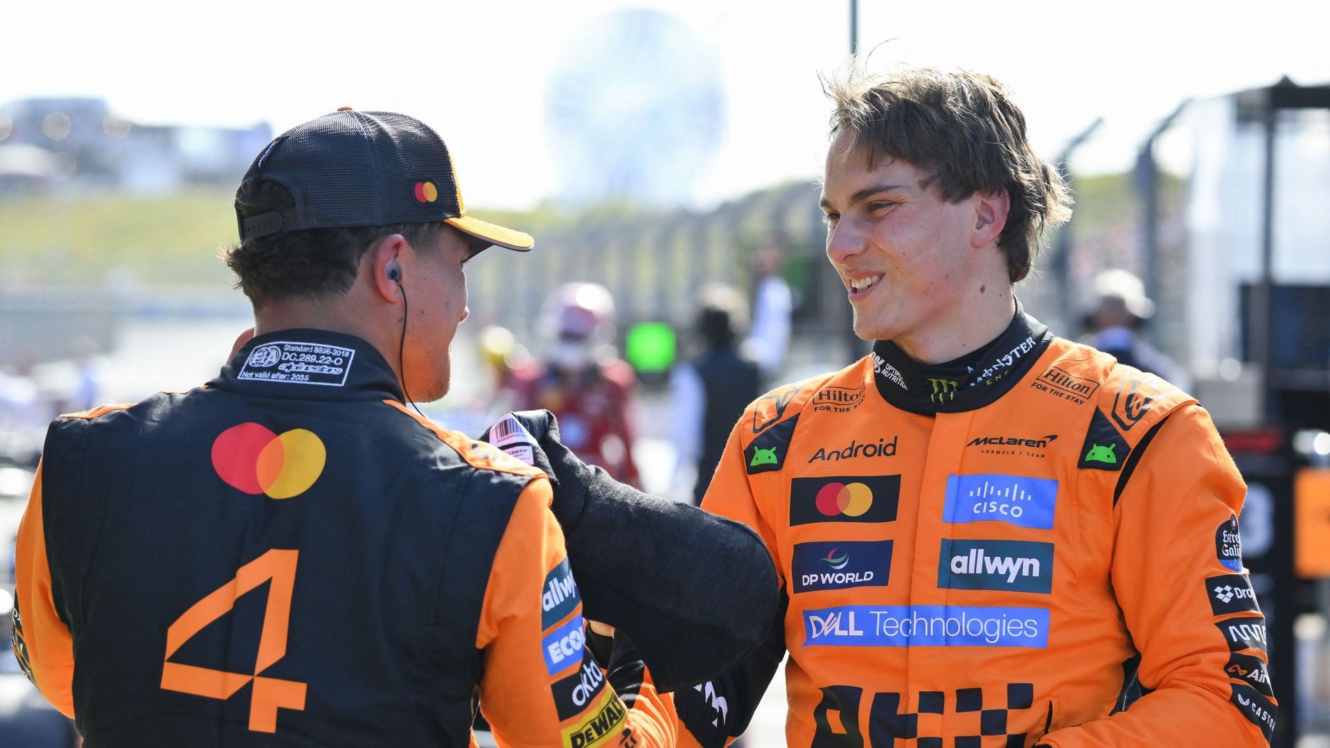 Excès de fair-play chez McLaren après le switch Piastri-Norris ? "Ça ne peut pas durer éternellement", estime Gaëtan Vigneron