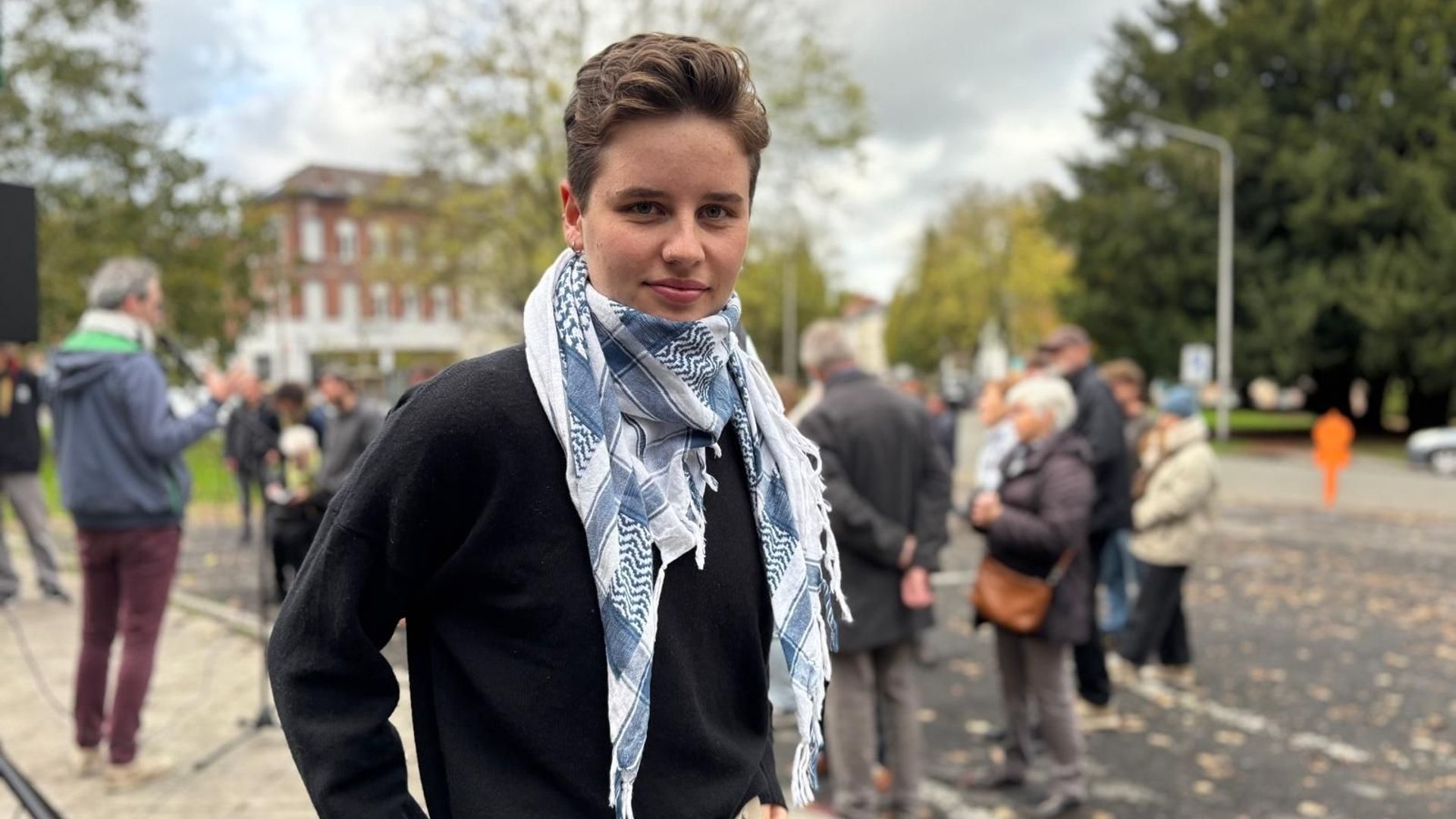 Suspension du prononcé pour l’activiste flamande Anuna De Wever
