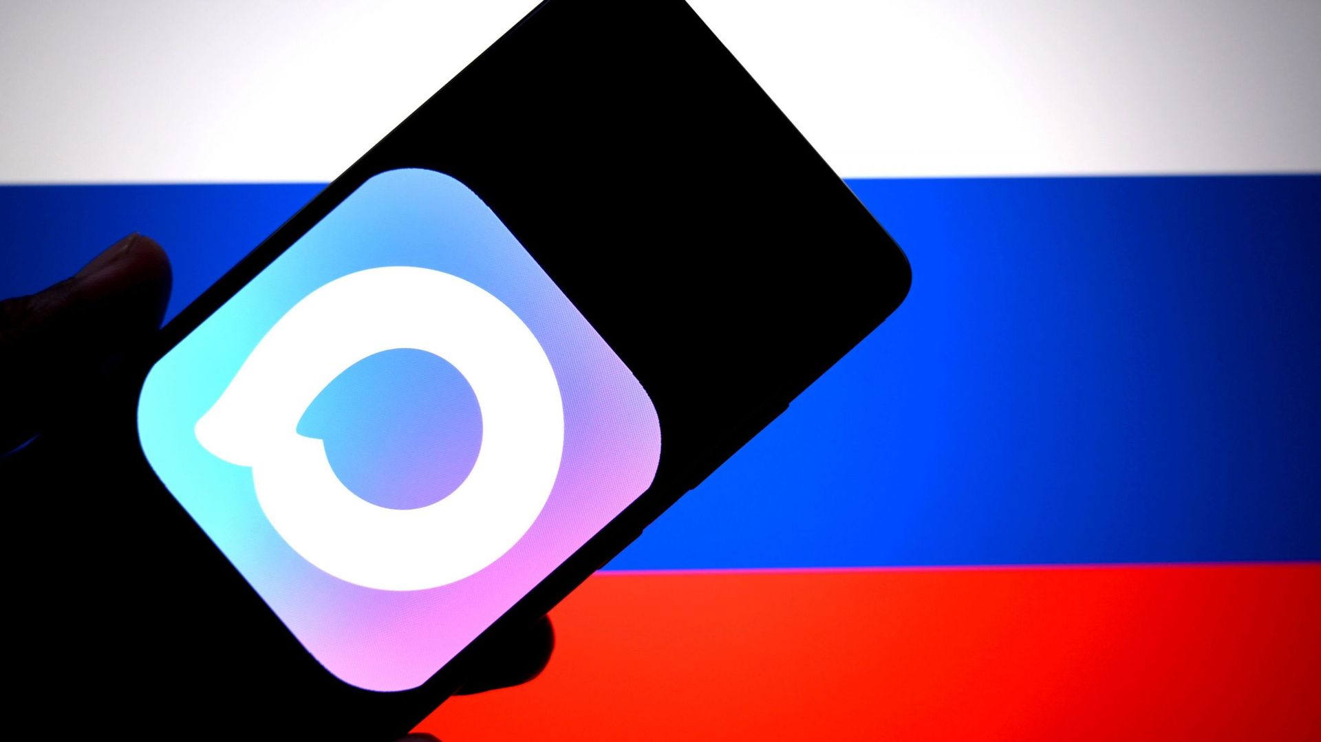 Max, la super app de Moscou ou l’arme numérique d’un État qui transforme chaque smartphone en poste de surveillance