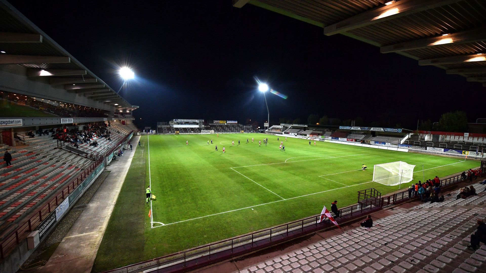 Le stade Tondreau et le soutien de la Ville de Mons susciterait bien des convoitises...