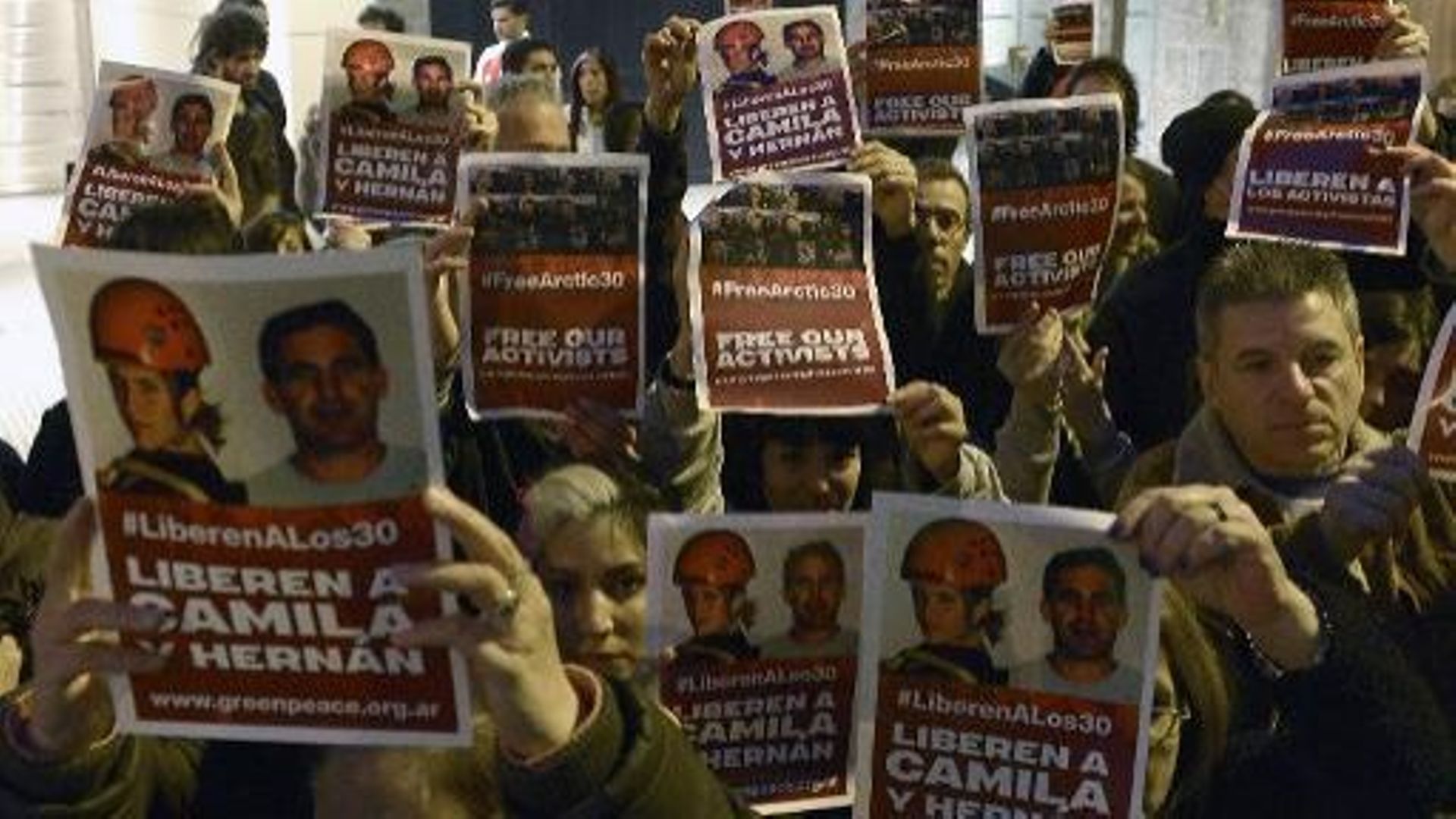 Manifestation de soutien aux militants de Greenpeace emprisonnés en Russie, le 27 septembre 2013 à Buenos Aires