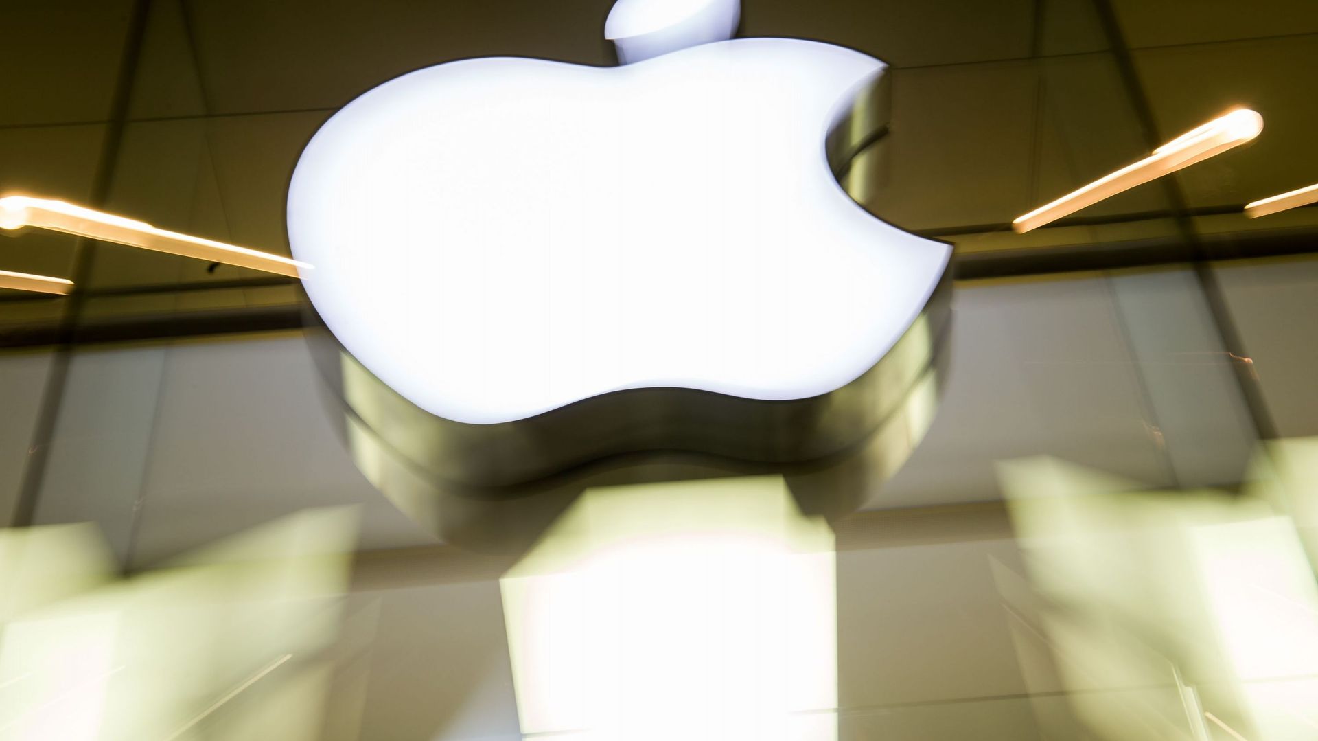 Apple ne connaît pas la crise, la firme dépasse les 2.000 milliards de dollars en bourse