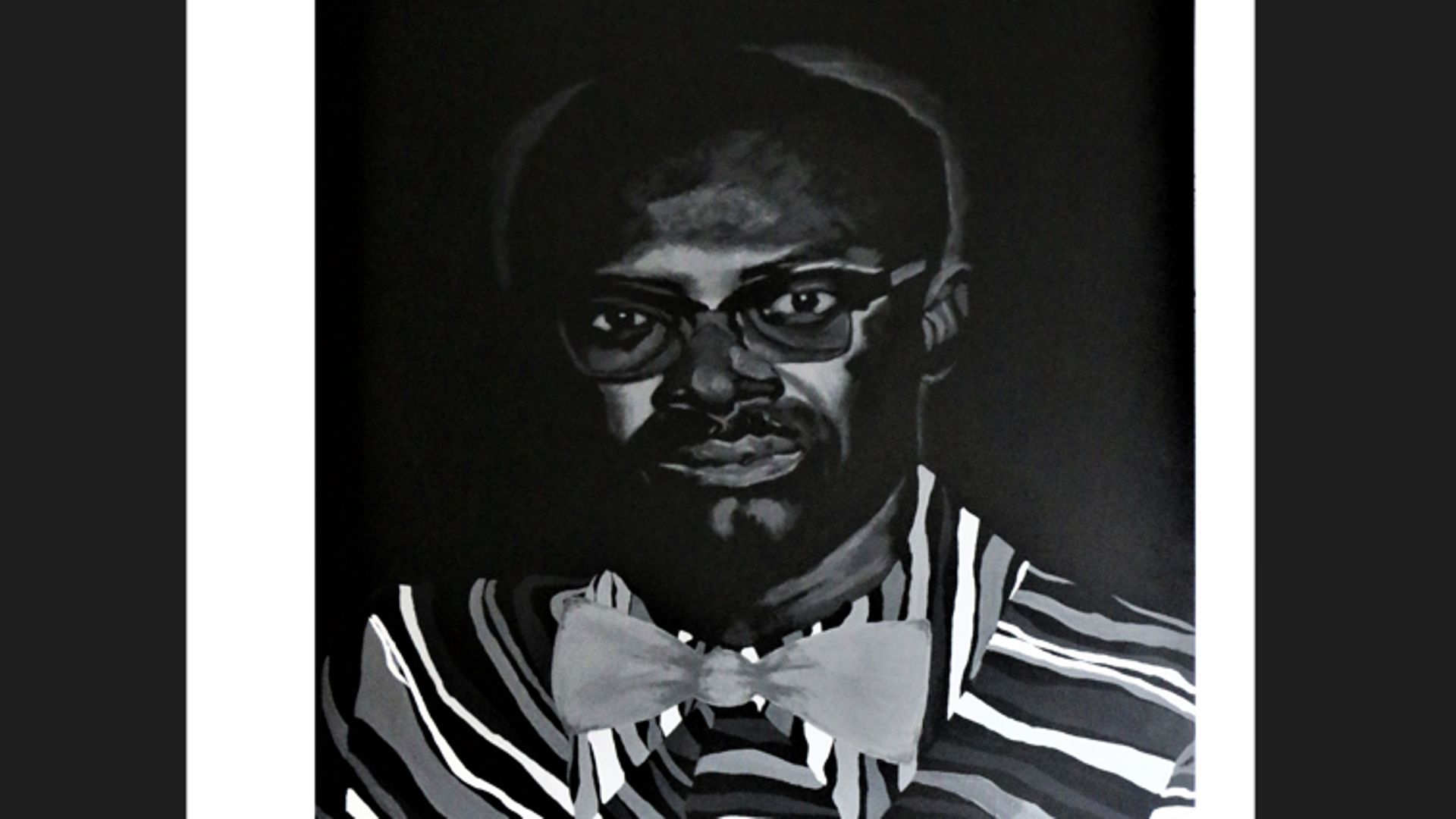 Sur les photos le premier Premier ministre du Congo porte souvent un costume avec un nœud papillon. Dans cette œuvre, je place Lumumba dans un abacost - David Katshiunga 
