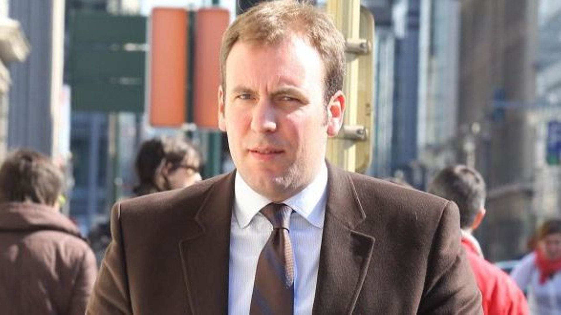 M. Wathelet au Kosovo pour freiner l'émigration vers la Belgique rtbf.be