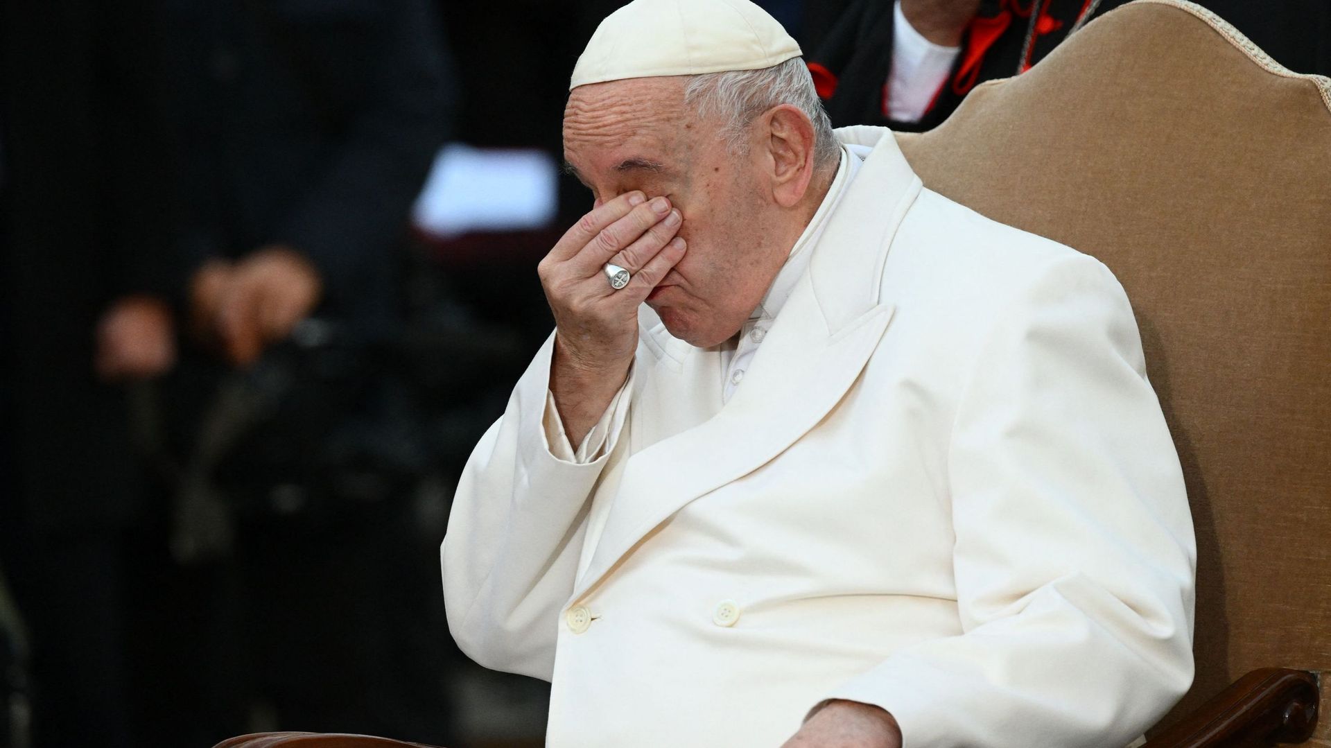 Le pape pleure en public en évoquant l’Ukraine "martyrisée".
