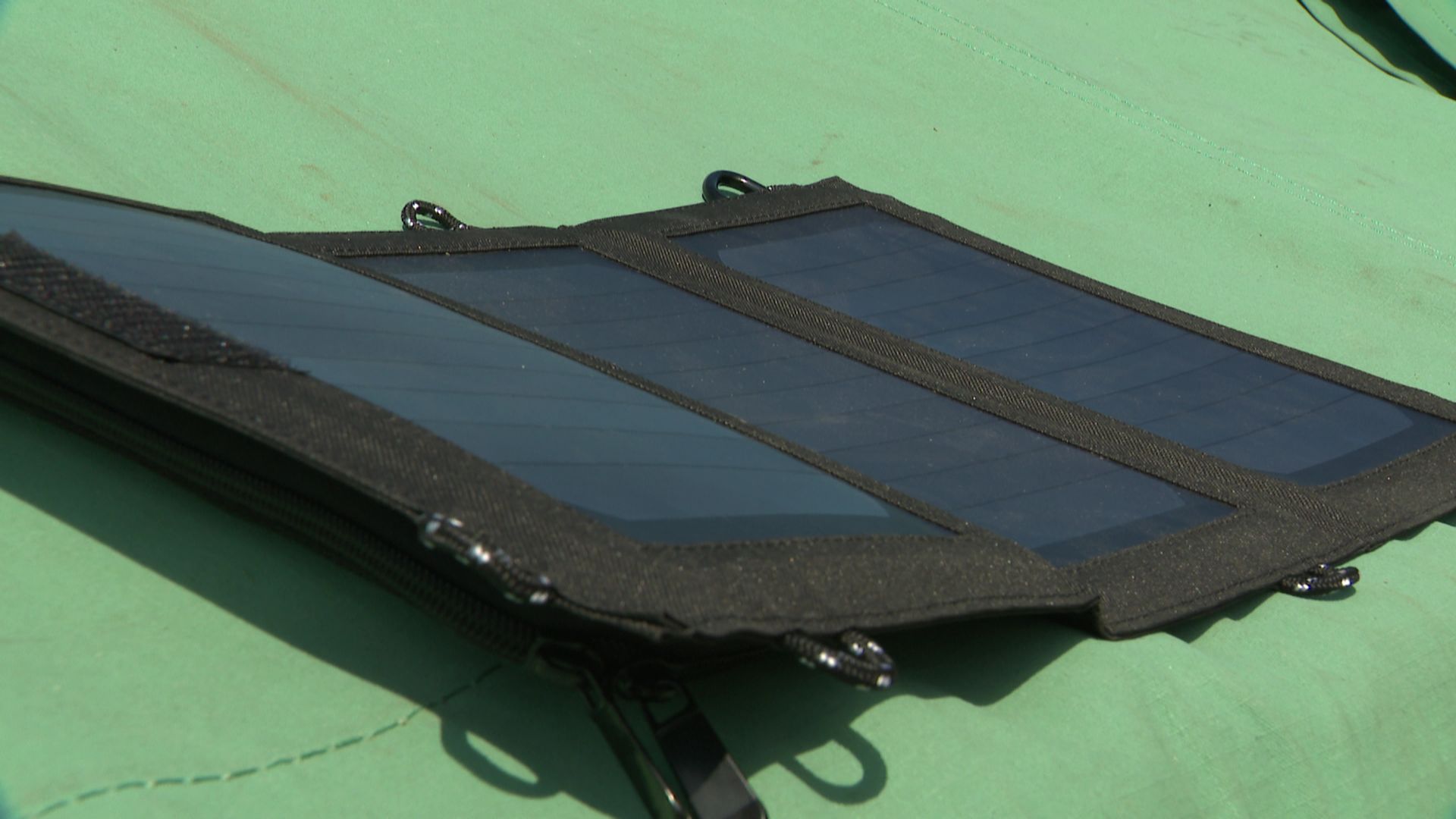 Les GSM sont chargés grâce à une valise solaire