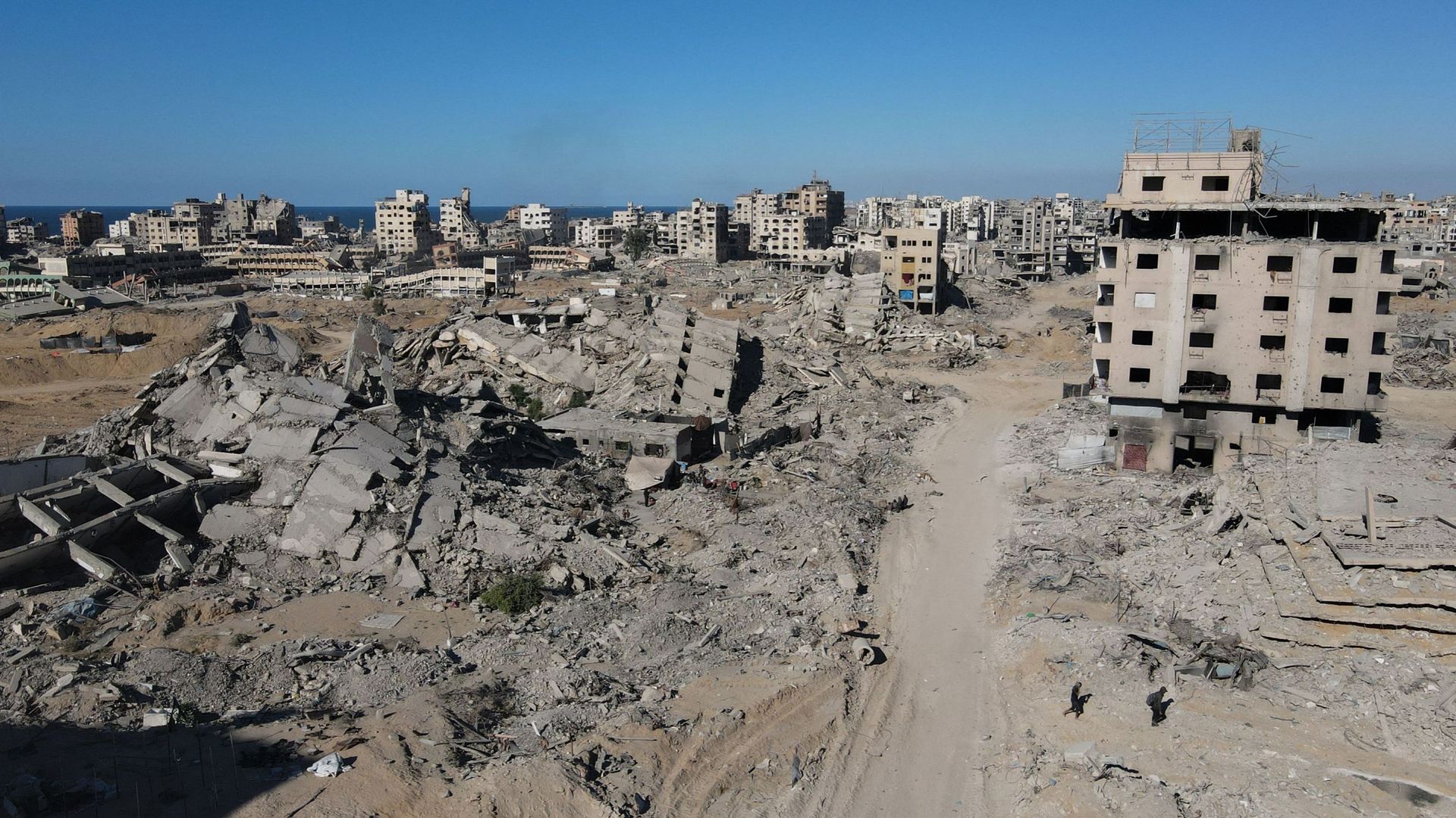 Malgré le cessez-le-feu, l’aide humanitaire arrive toujours au compte-goutte à Gaza : "Les besoins sont urgents"