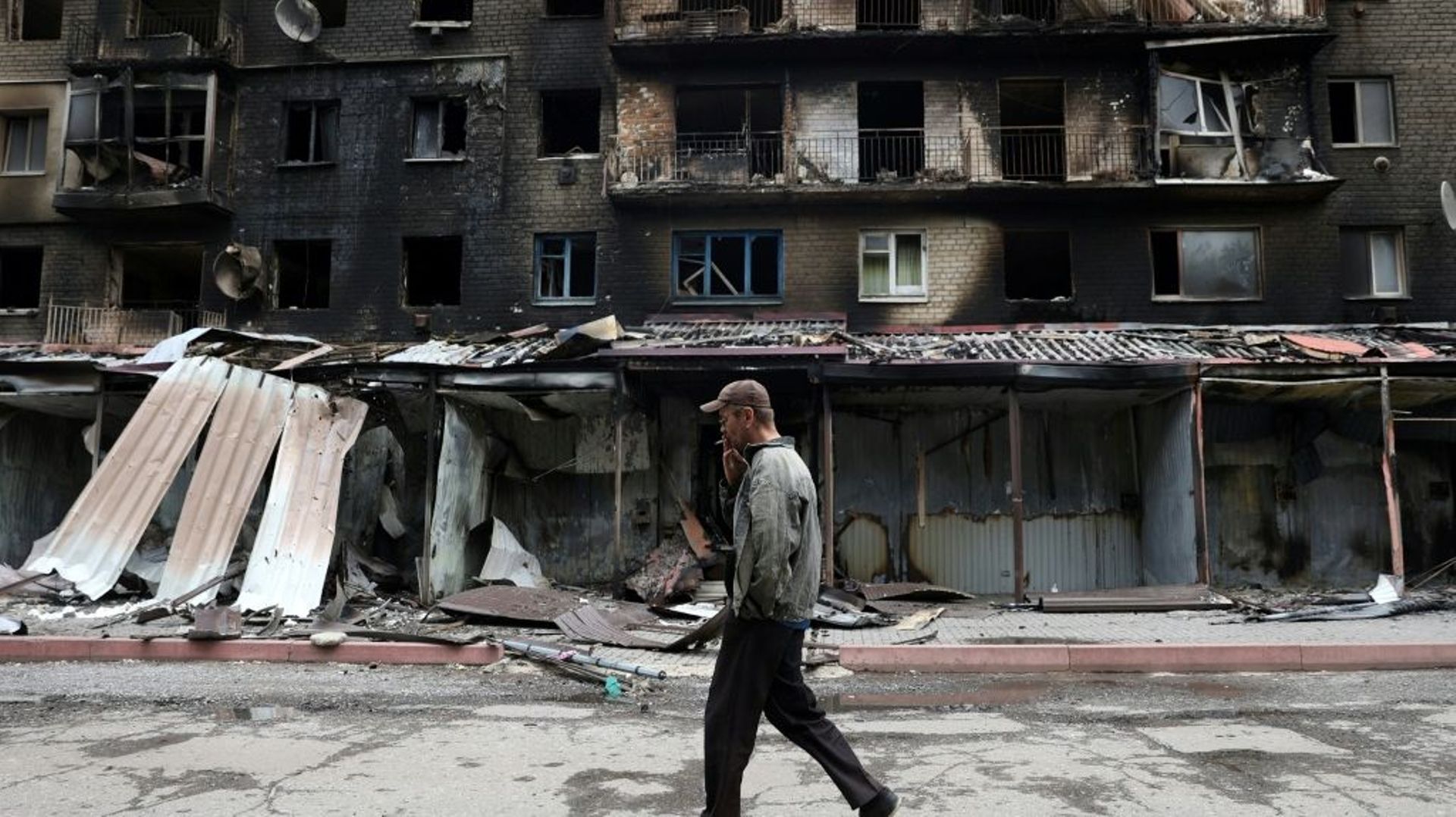 Destructions à Siversk, ville de l'est de l'Ukraine, sur la ligne de front, le 22 juillet 2022