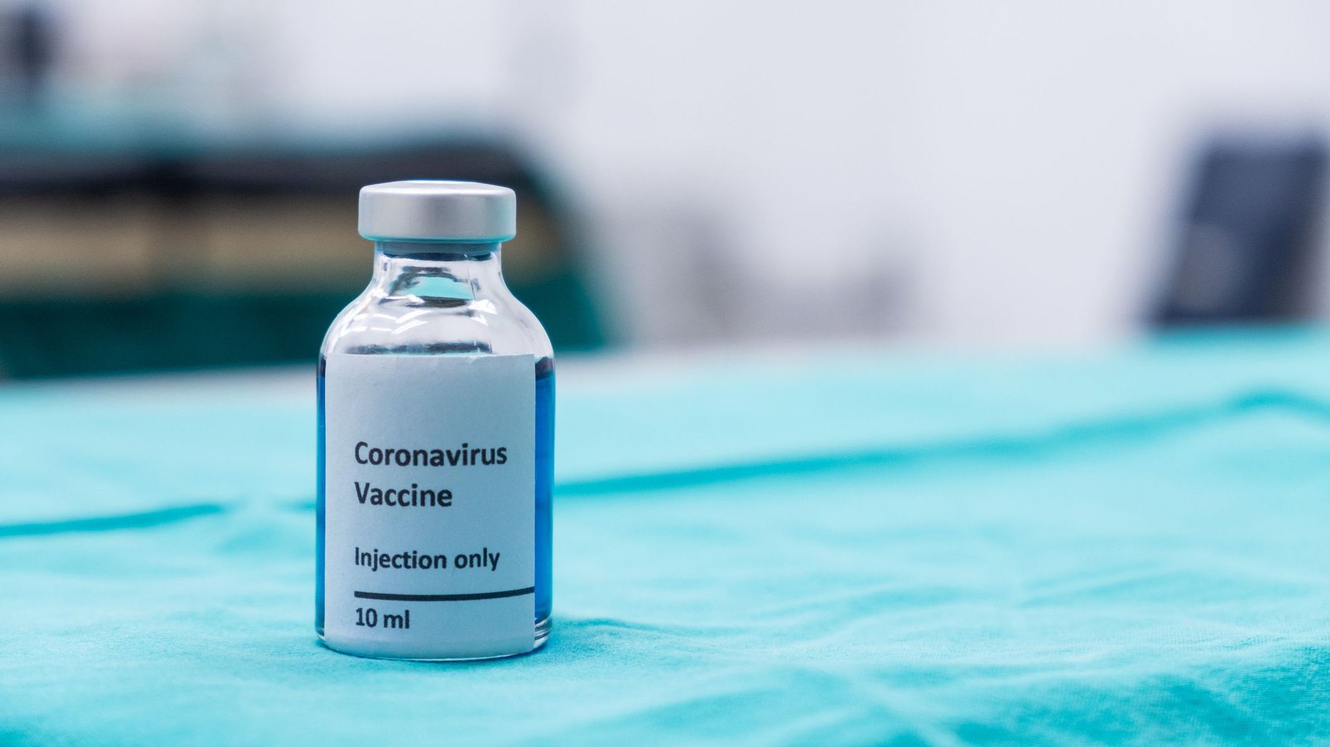 Coronavirus: la Commission européenne signe avec Sanofi-GSK un deuxième contrat pour l'accès à un vaccin