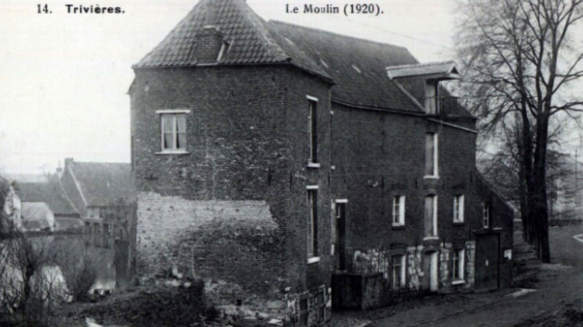 Le moulin historique ici en 1920.