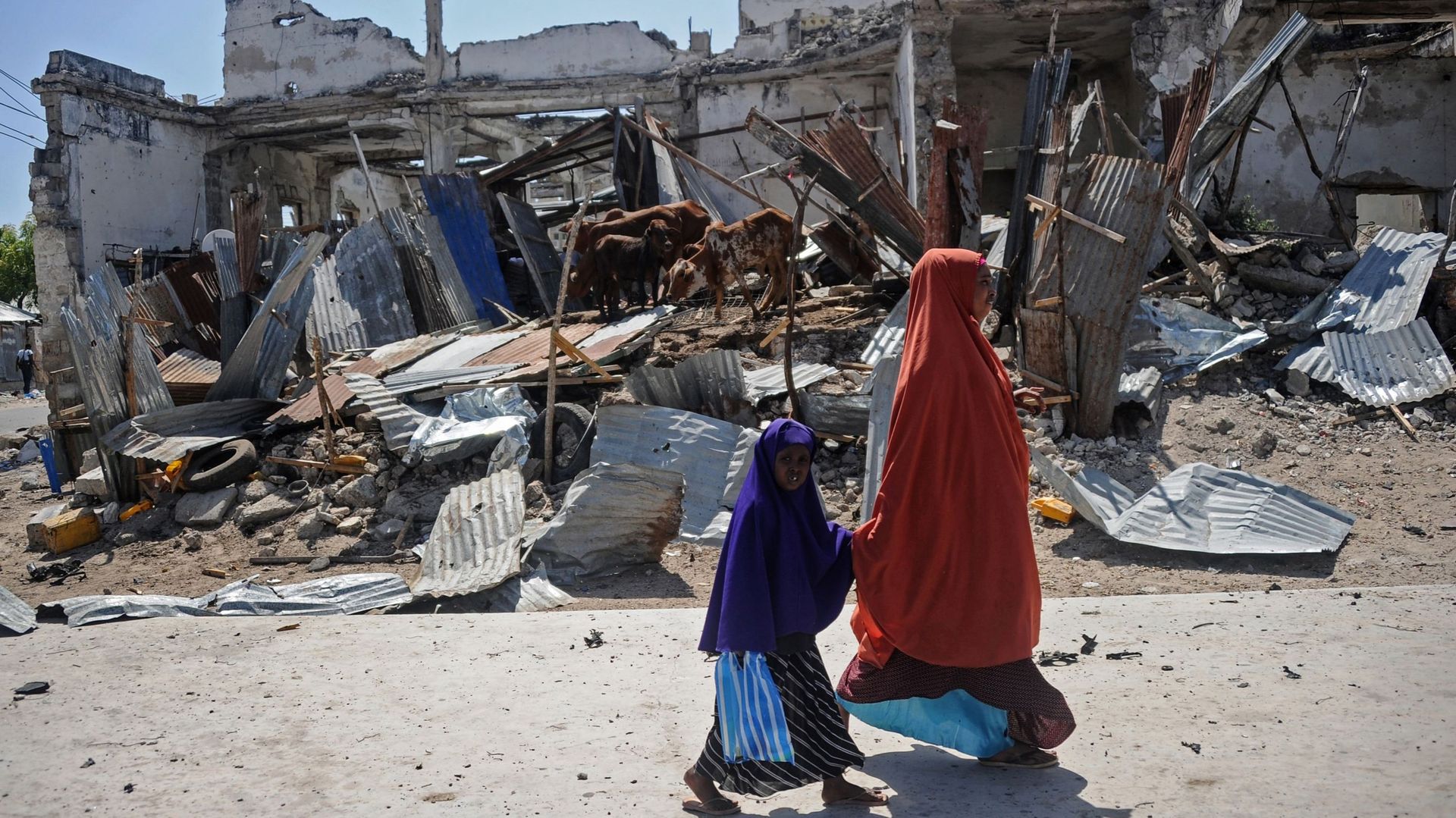 Somalie: le bilan du double attentat de samedi passe à 20 morts