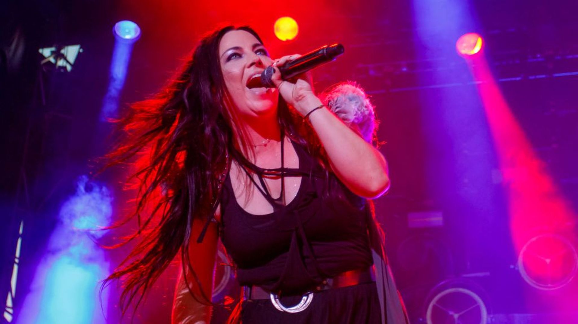 La chanteuse Amy Lee d'Evanescence au Heavy Montreal en 2019.