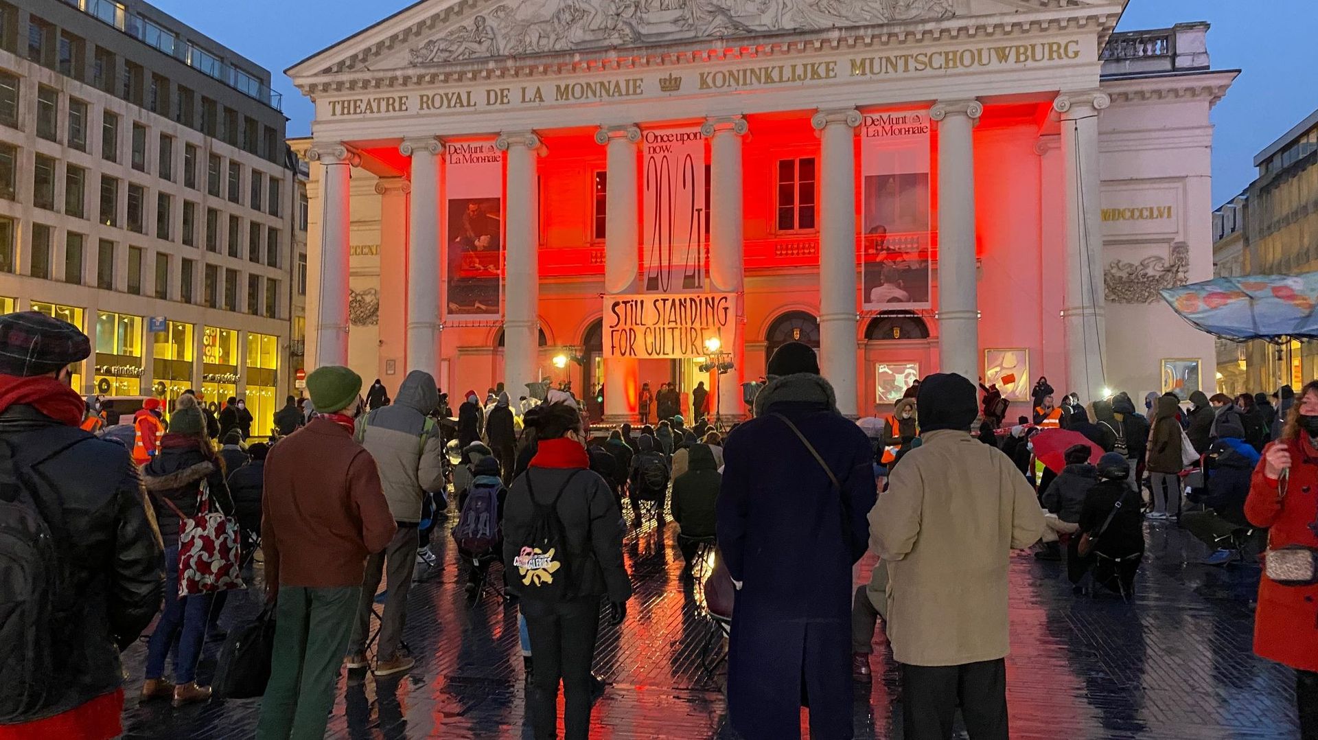Coronavirus : un spectacle devant la Monnaie à Bruxelles comme nouvel appel à l'aide de la culture
