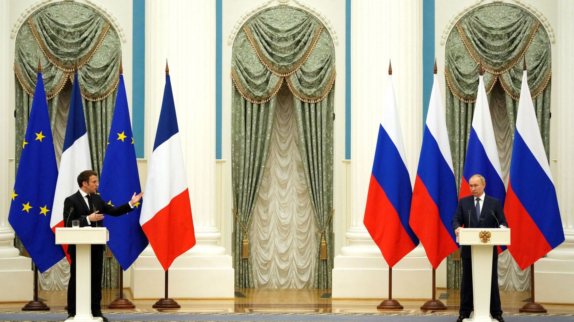 Emmanuel Macron et Vladimir Poutine lors d'une rencontre à Moscou la semaine dernière.